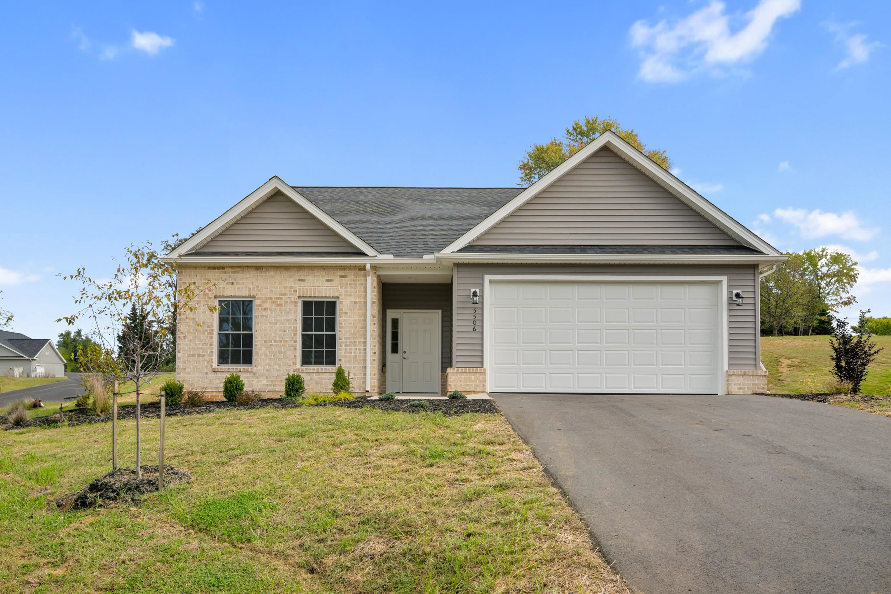 5506 New Pleasant Way Salem VA 24153