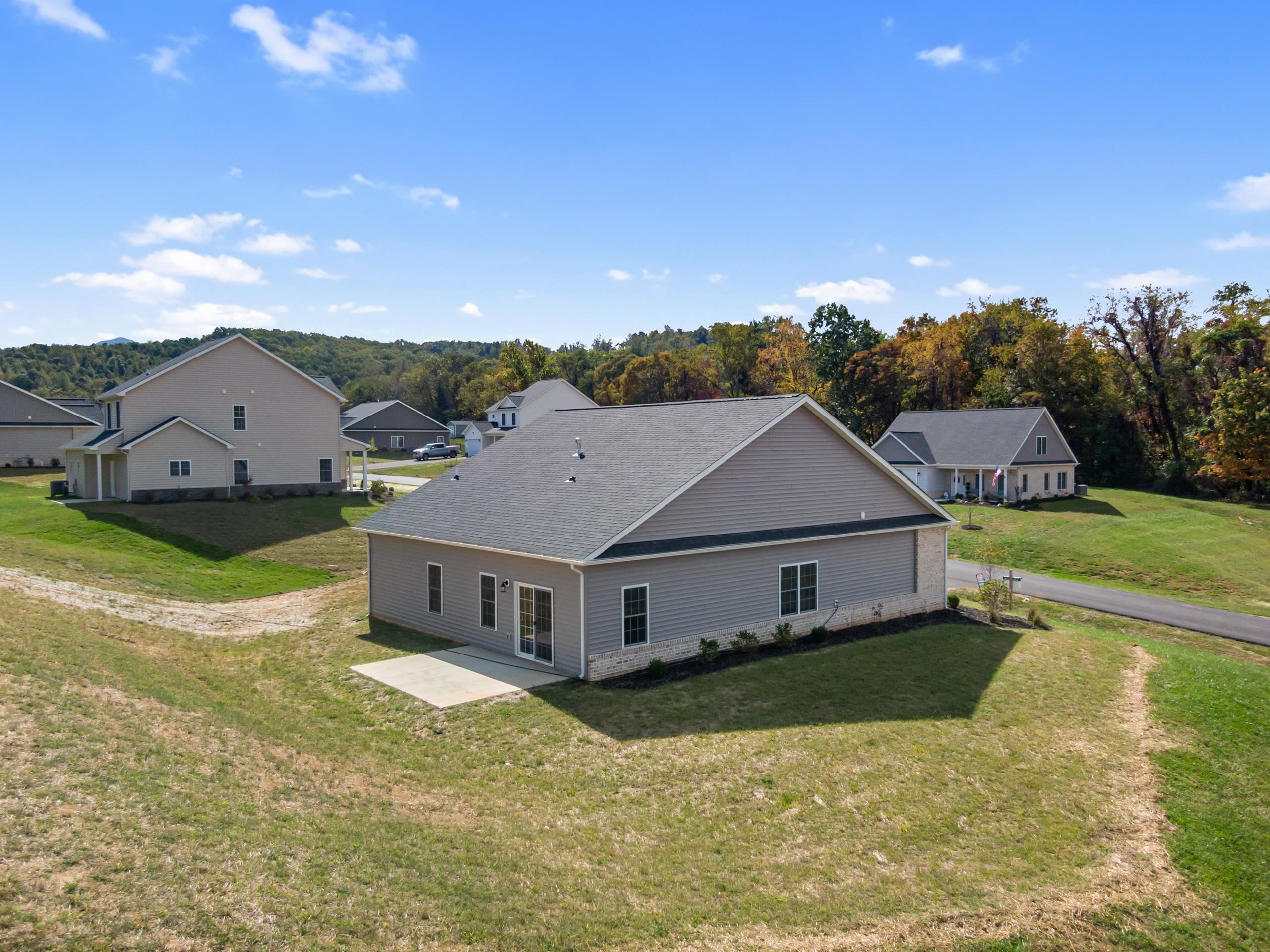 5506 New Pleasant Way Salem VA 24153