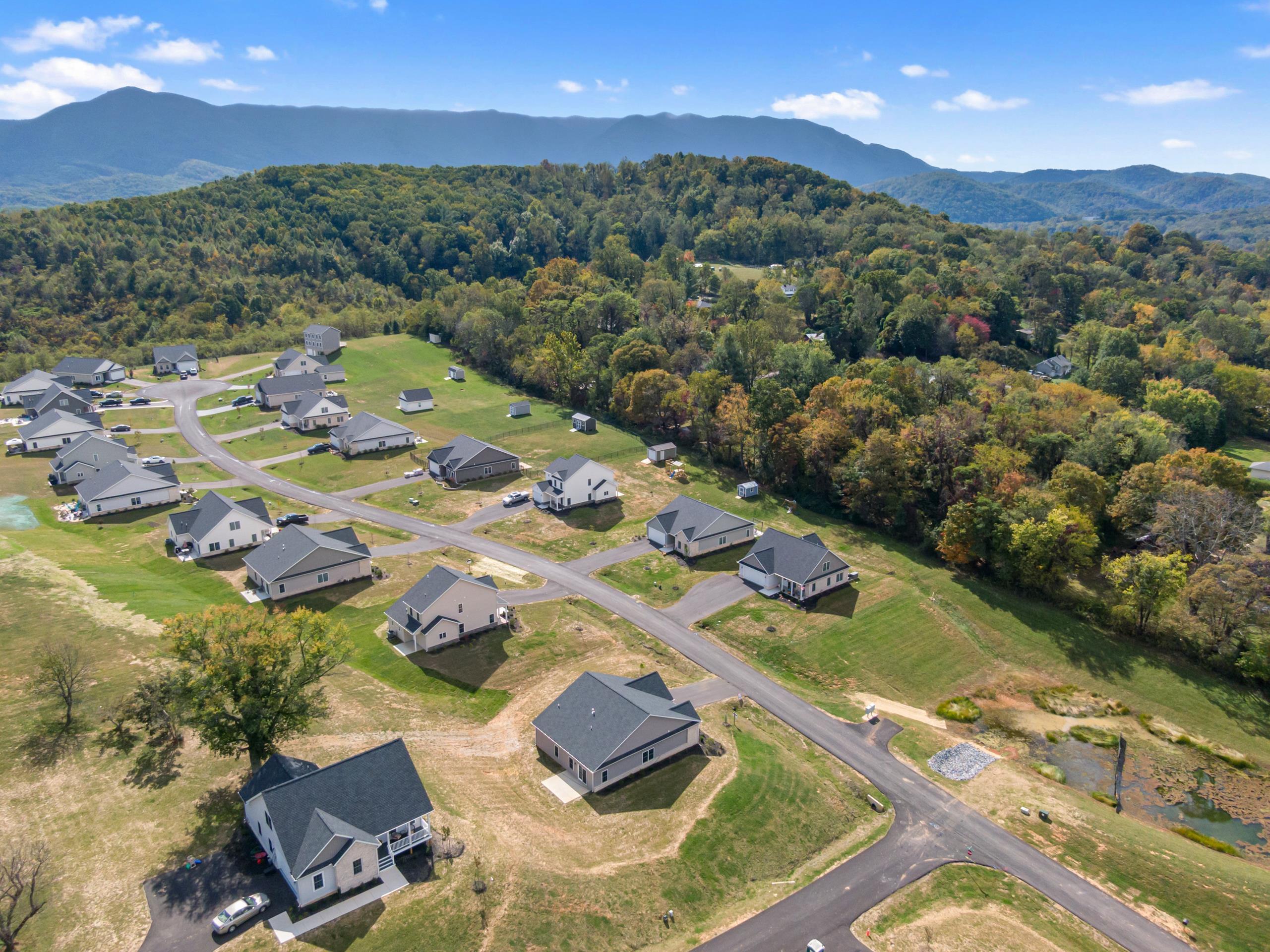 5506 New Pleasant Way Salem VA 24153