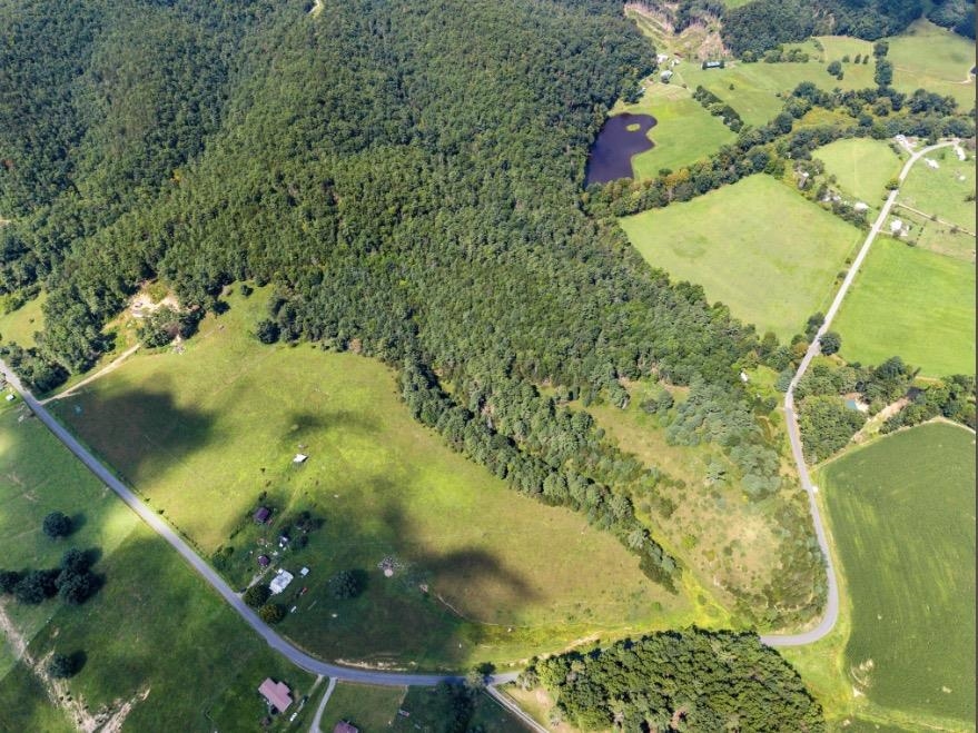 1485 Price Ridge Road Bland VA 24315