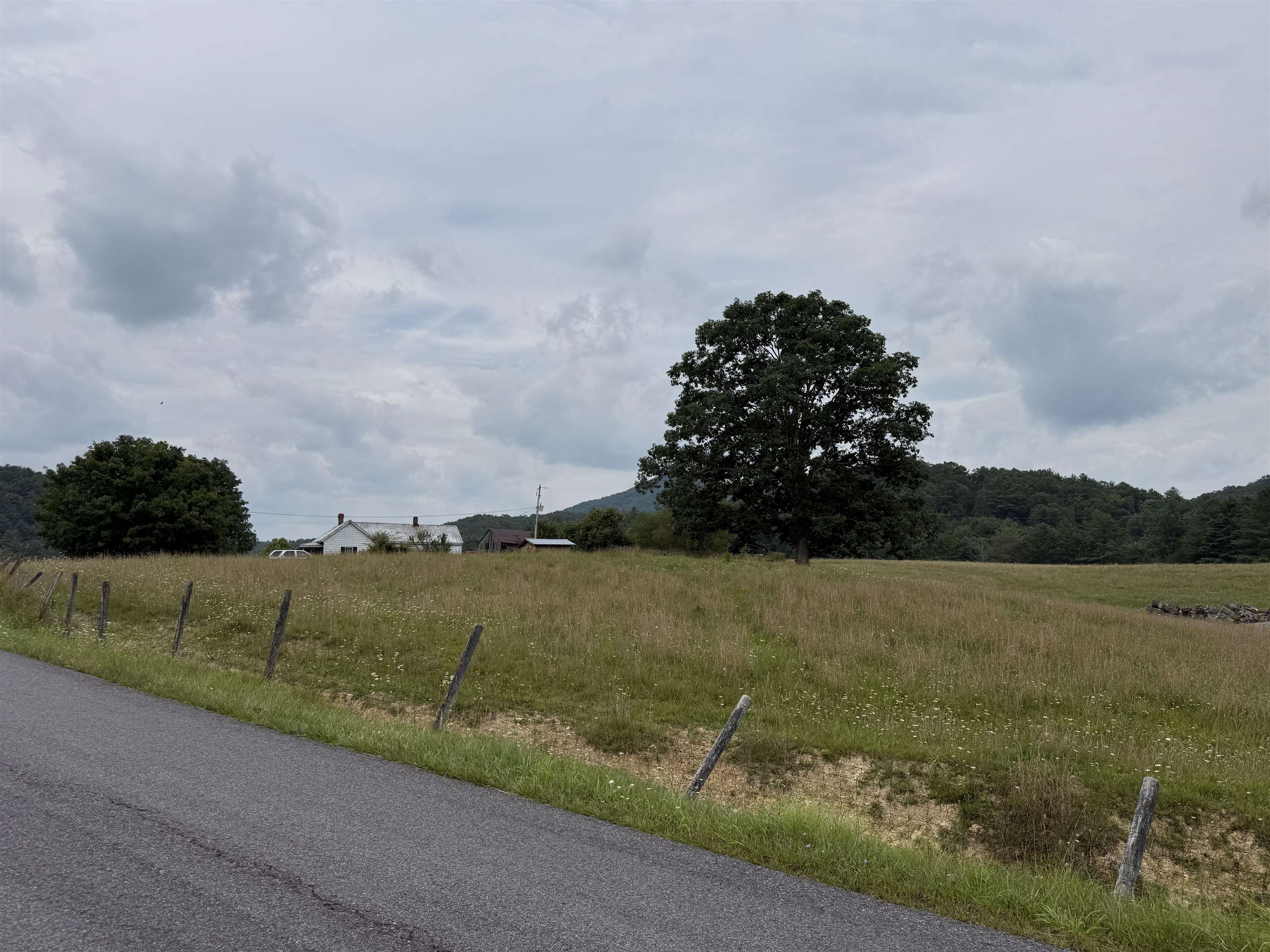 1485 Price Ridge Road Bland VA 24315