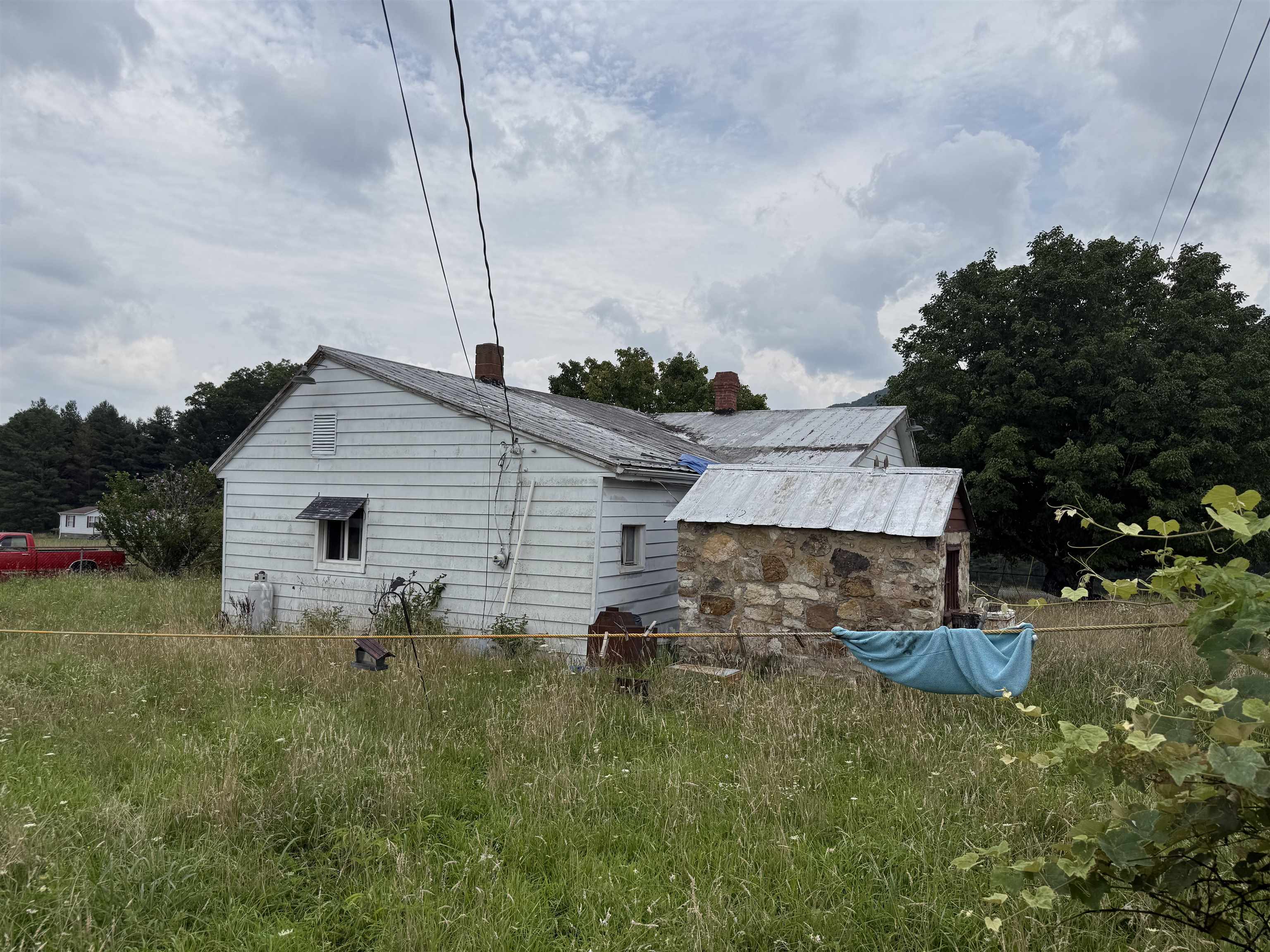 1485 Price Ridge Road Bland VA 24315
