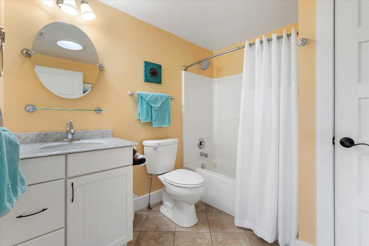 290 Moye Road Staffordsville VA 24167