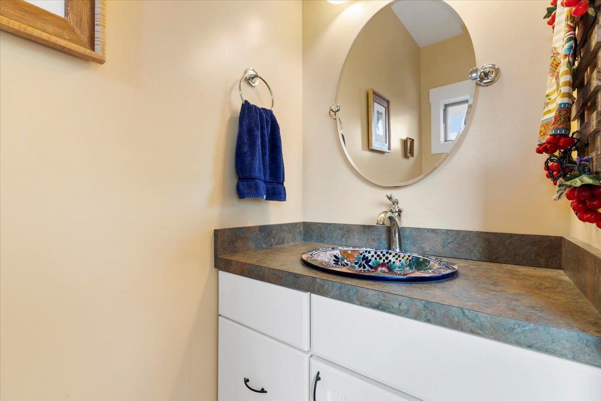 290 Moye Road Staffordsville VA 24167