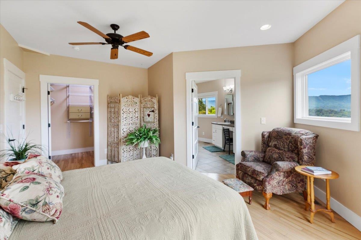 290 Moye Road Staffordsville VA 24167