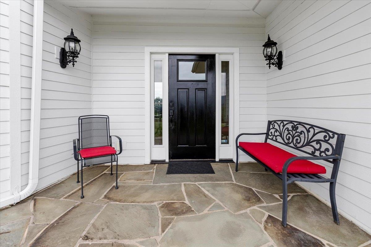 290 Moye Road Staffordsville VA 24167