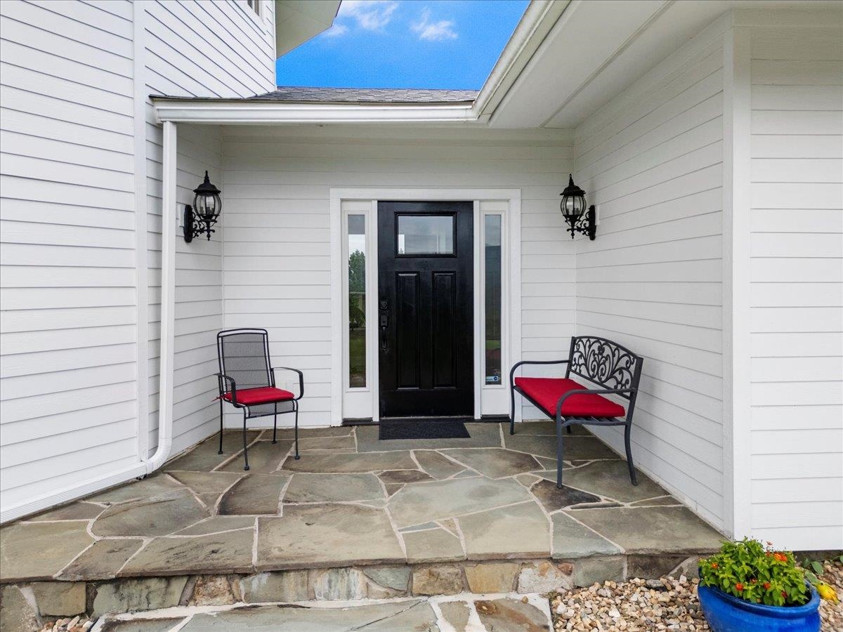 290 Moye Road Staffordsville VA 24167