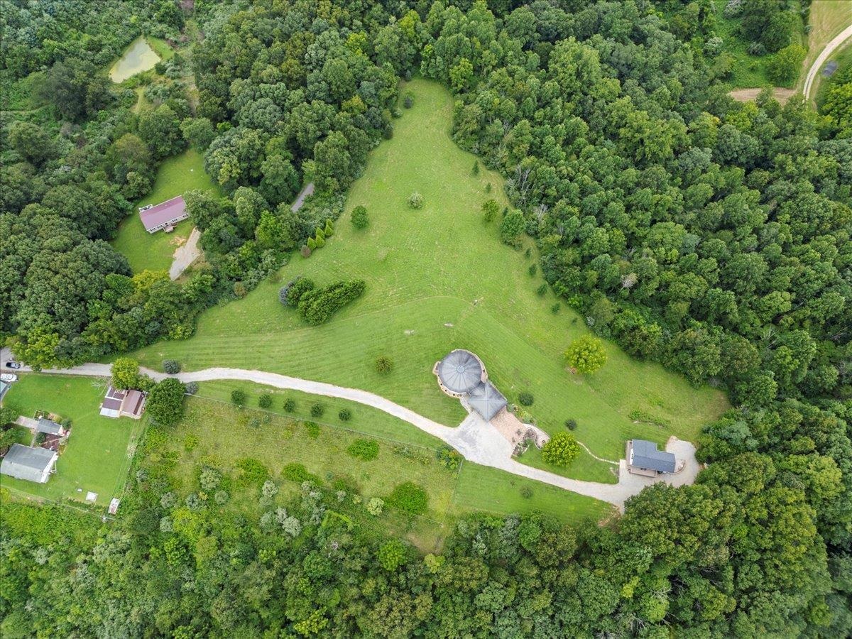 290 Moye Road Staffordsville VA 24167