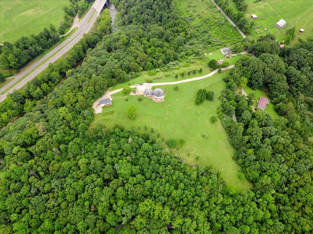 290 Moye Road Staffordsville VA 24167