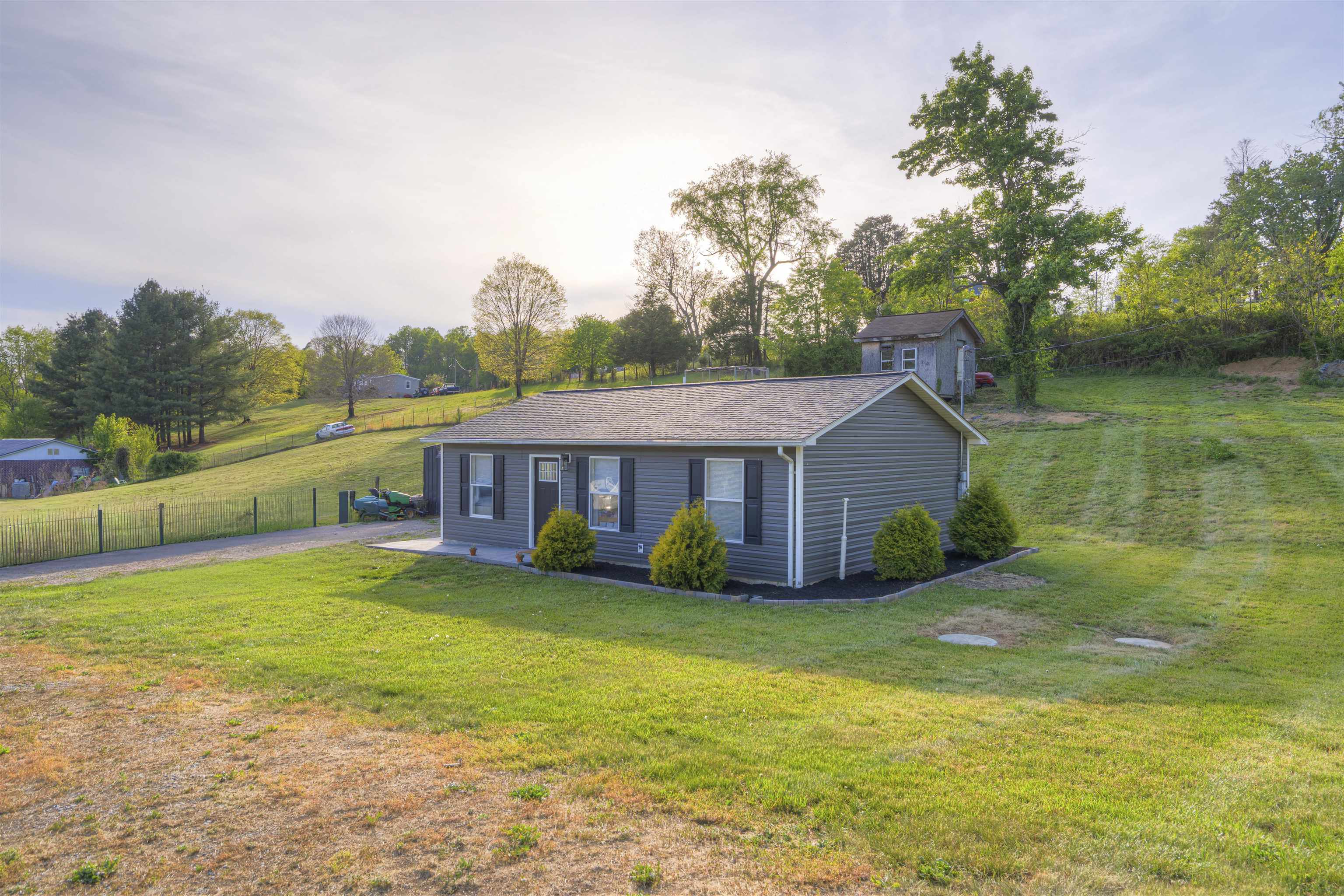 134 Sinking Creek Road Pembroke VA 24136