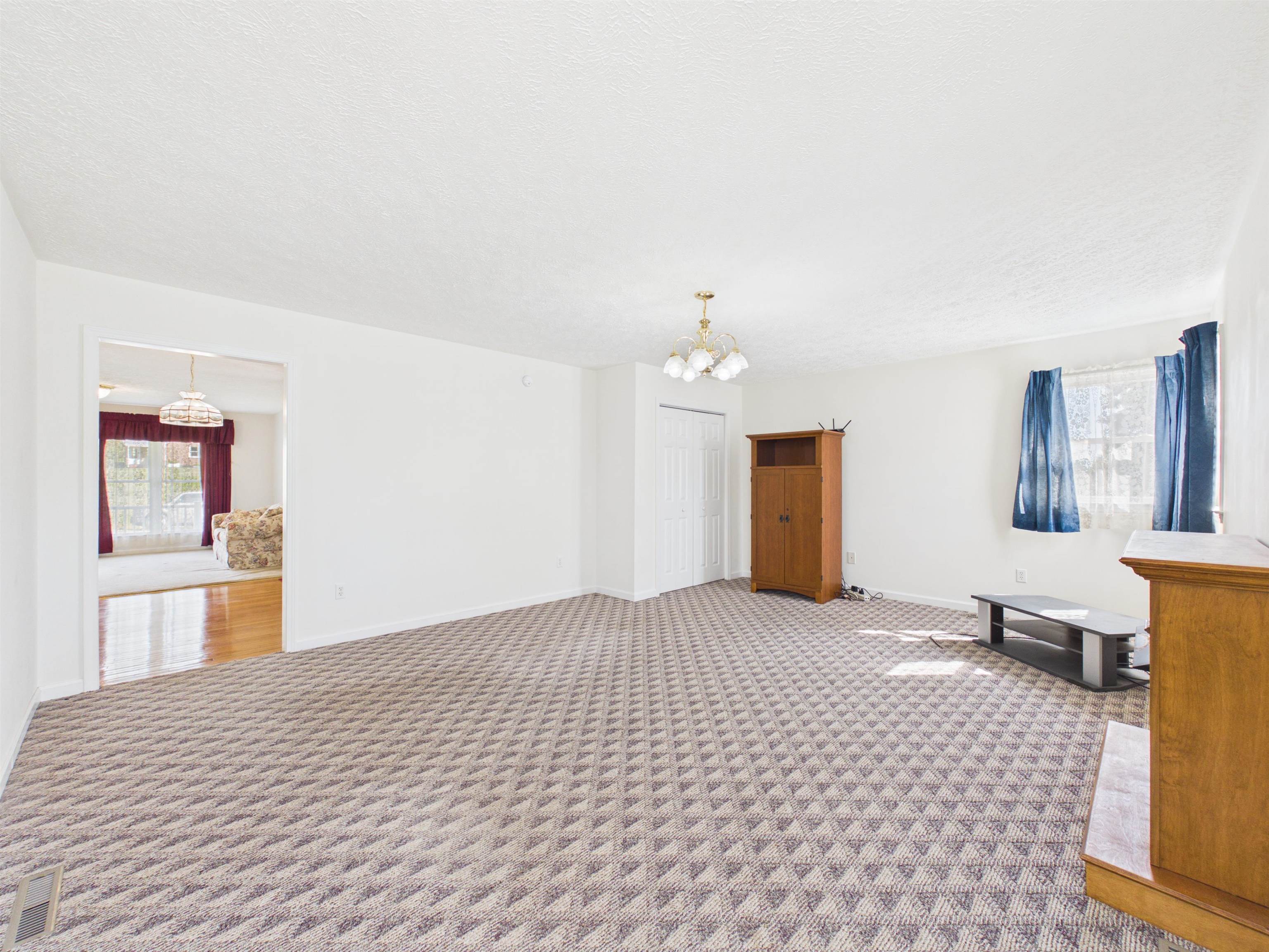 3117 Quesenberry Place Draper VA 24324