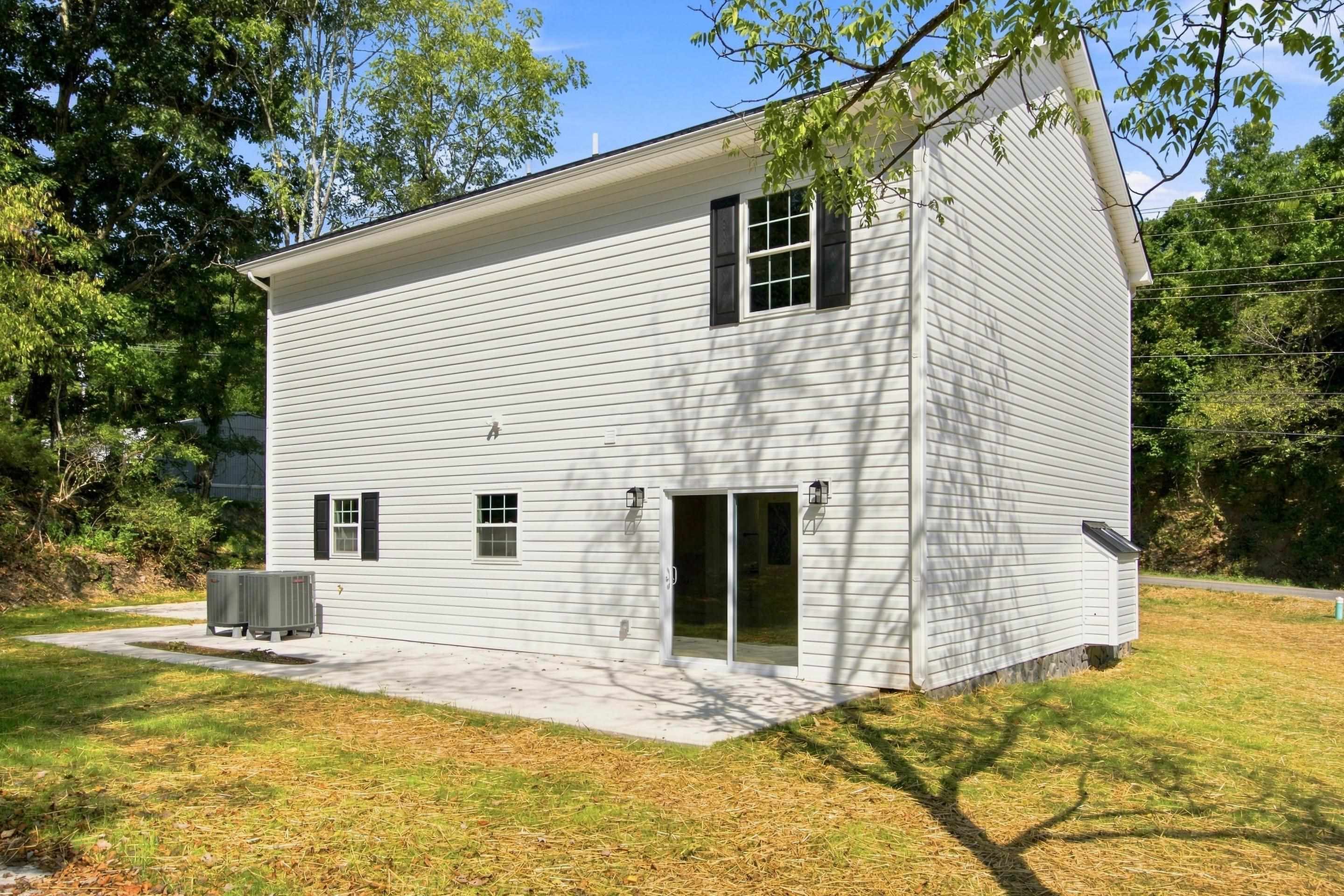 919 E Rock Road E Radford VA 24141