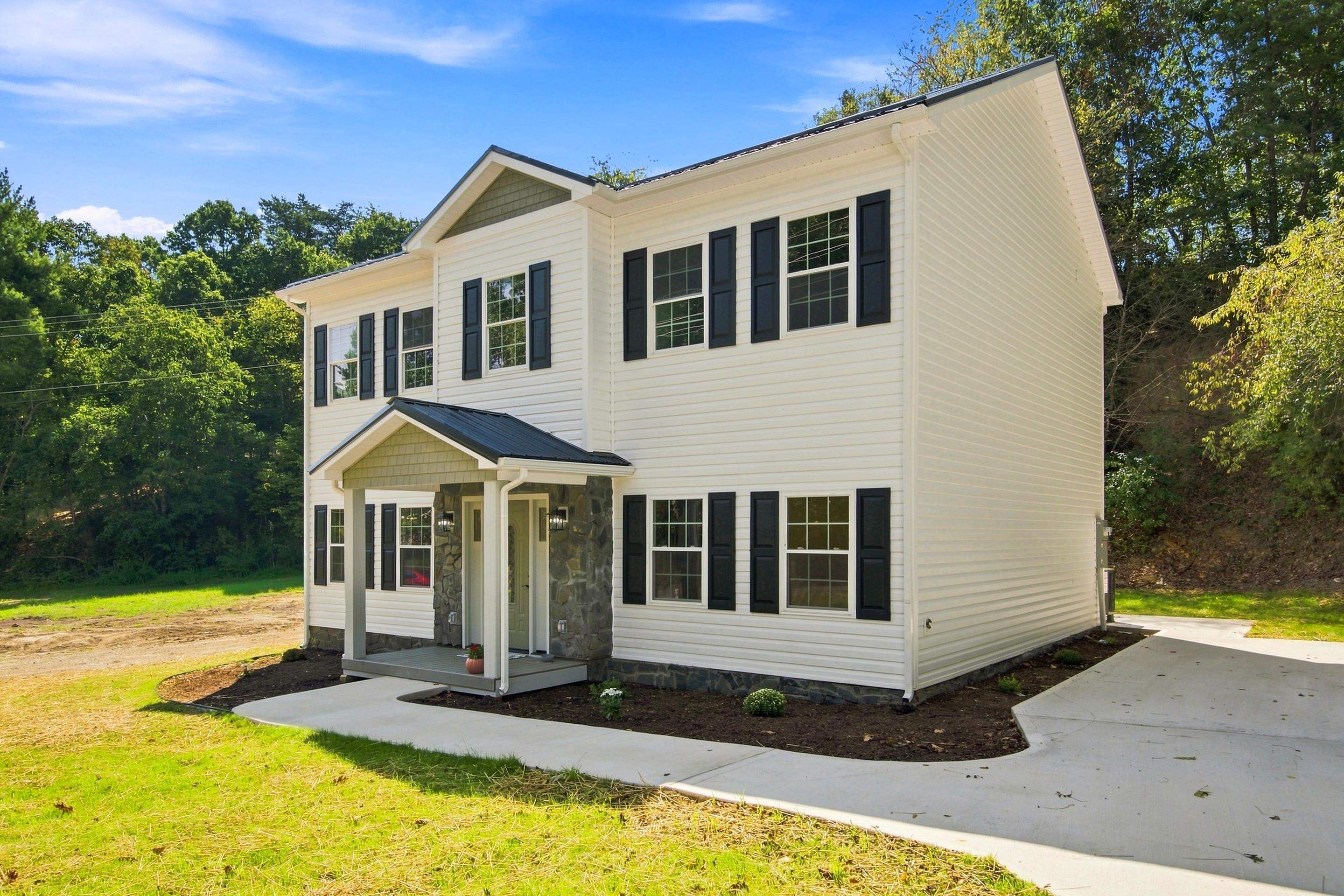 919 E Rock Road E Radford VA 24141