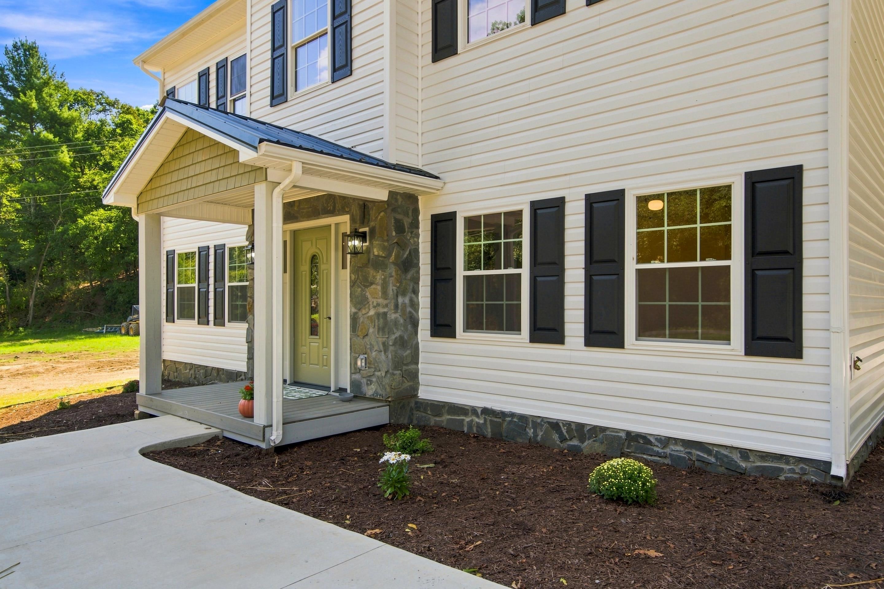 919 E Rock Road E Radford VA 24141