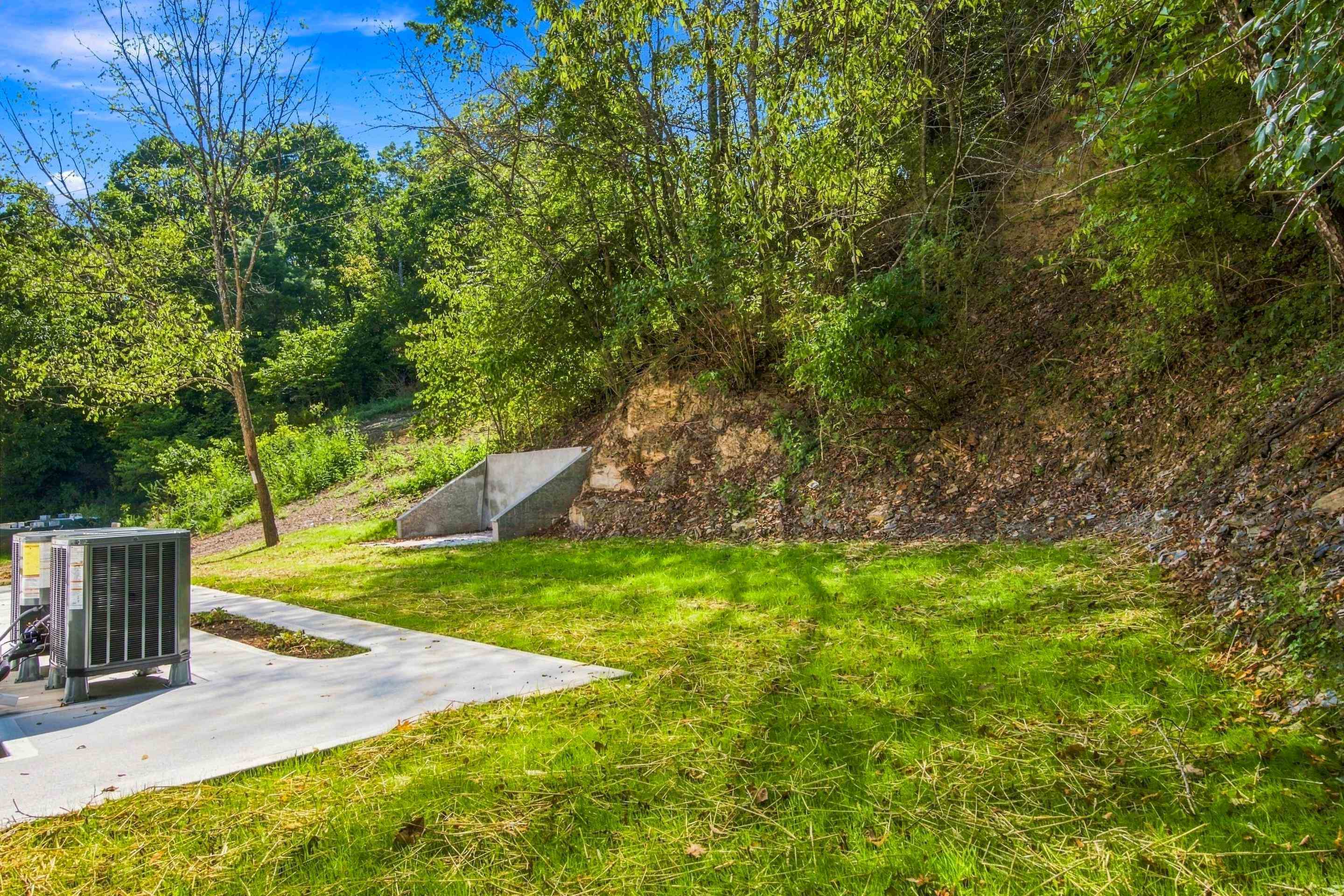 919 E Rock Road E Radford VA 24141