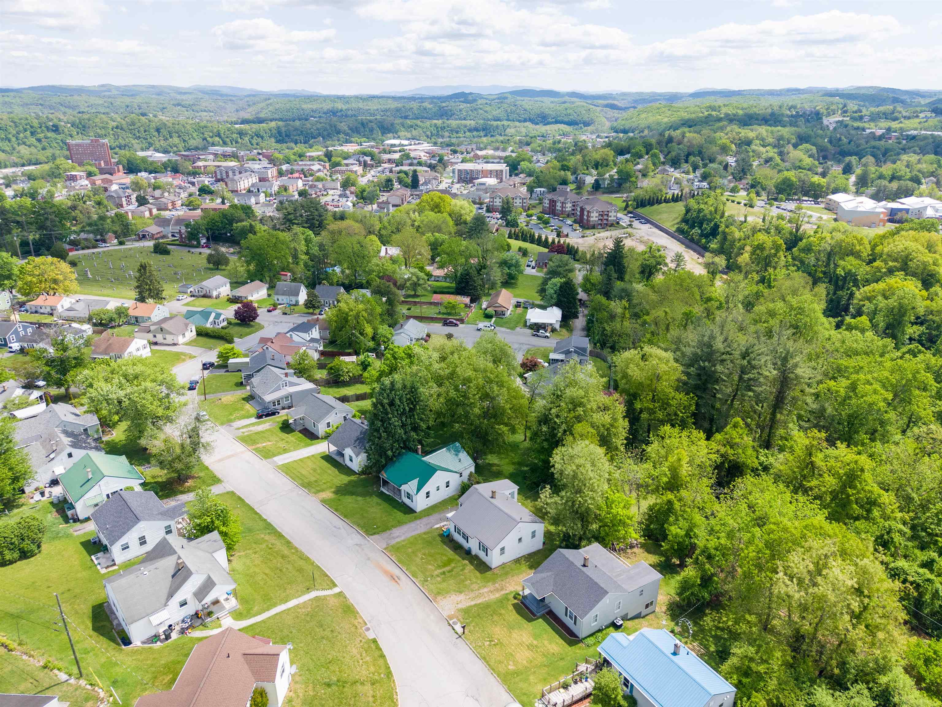 119 Polk Street Radford VA 24141