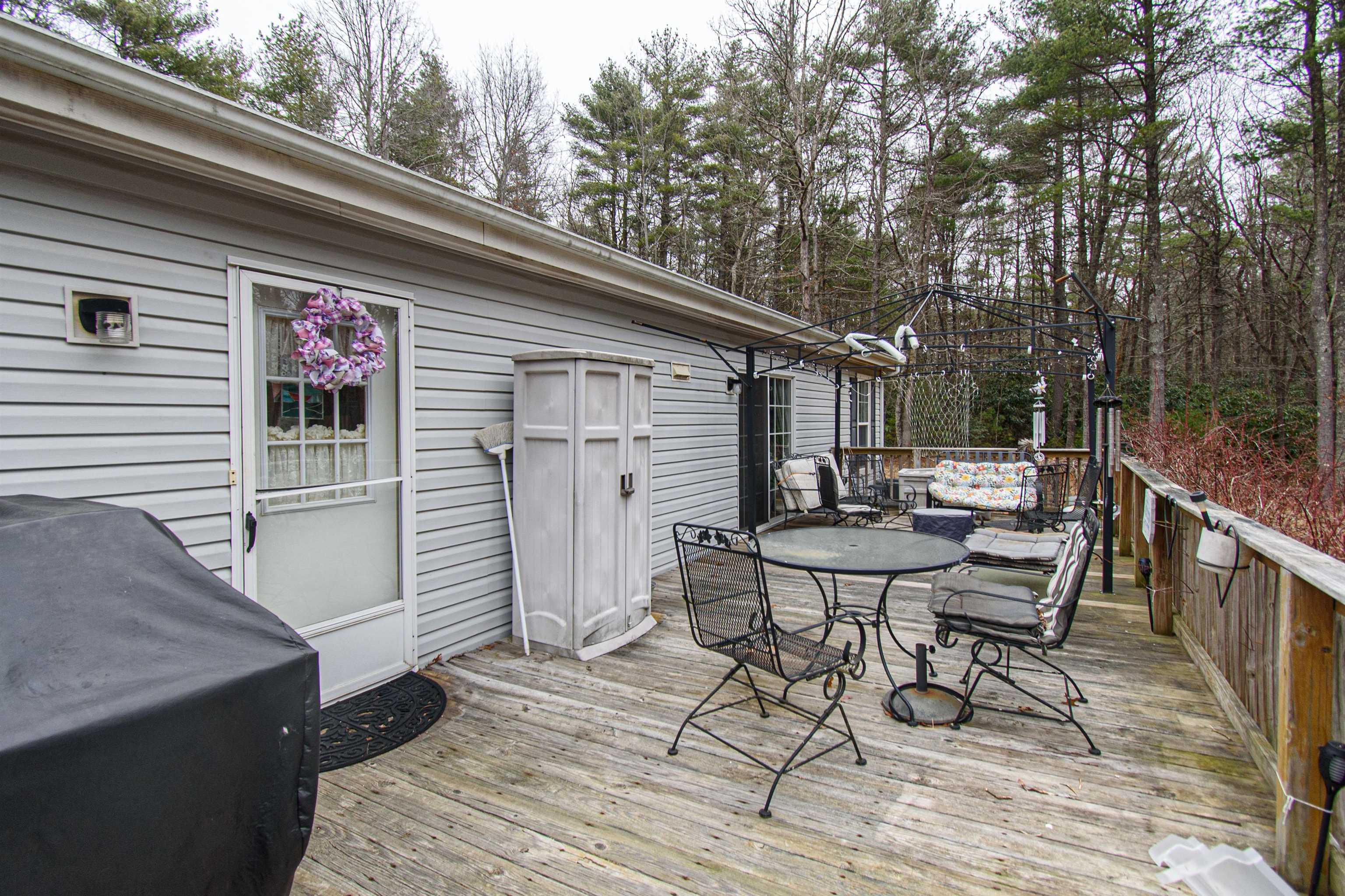 162 Mountain Laurel Way NE Check VA 24072