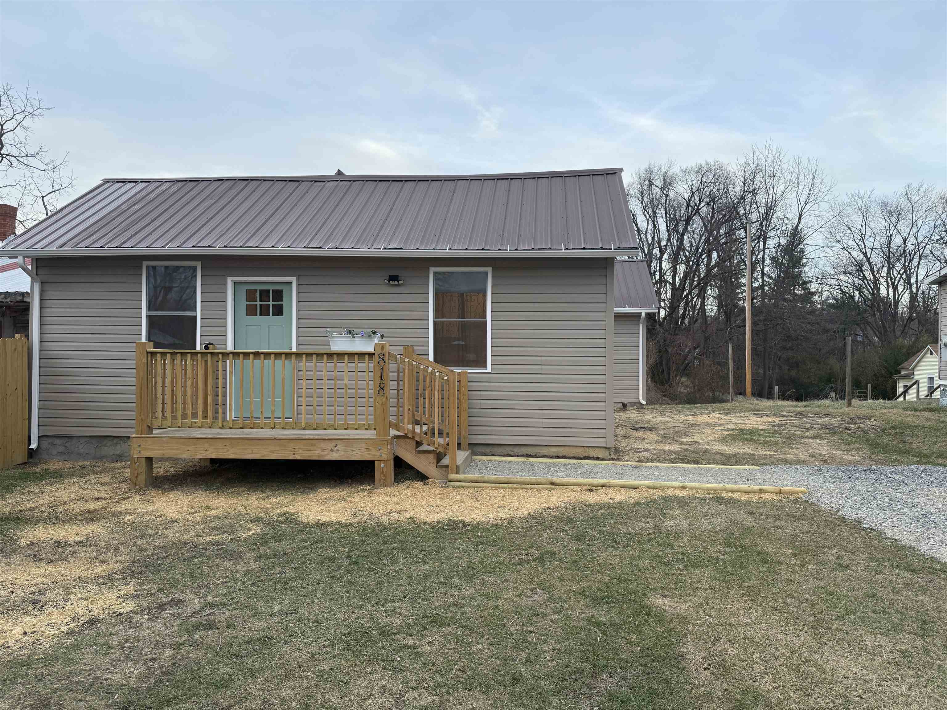 818 5th Street NE Pulaski VA 24301