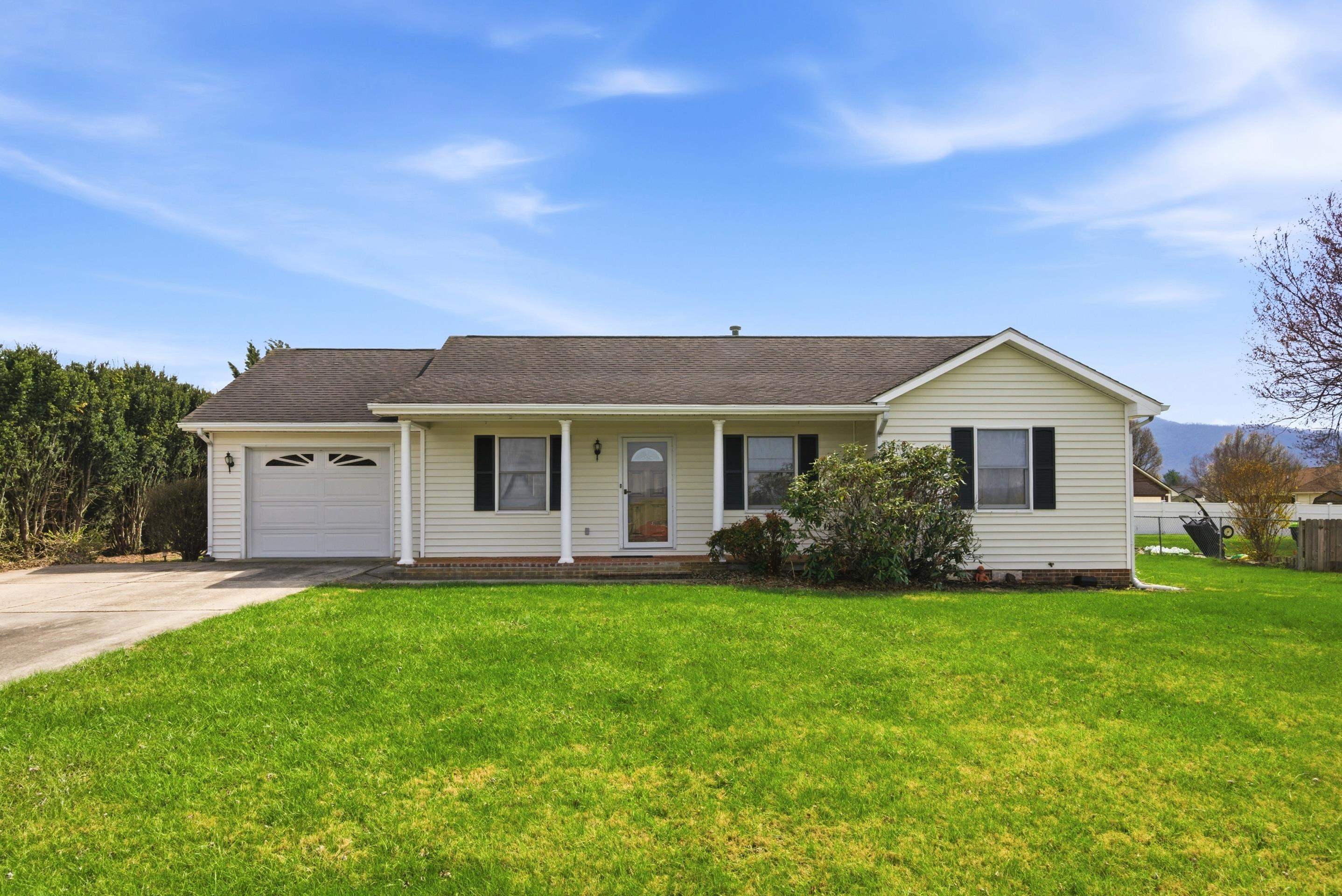 3869 Briarcliff Drive Pulaski VA 24301