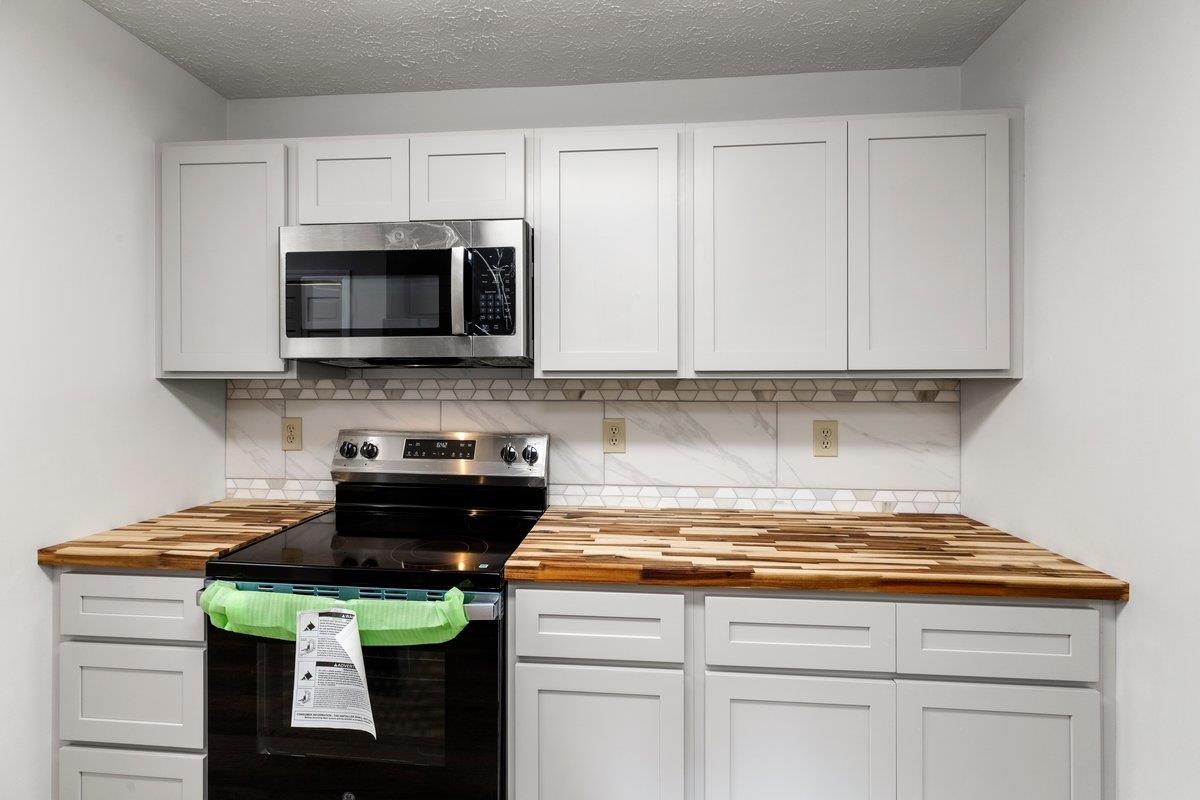 1769 Julia Simpkins Road Allisonia VA 24347