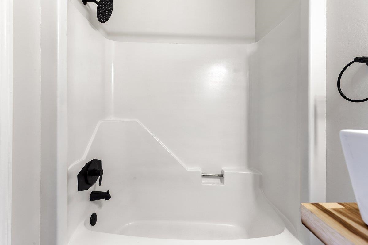 1769 Julia Simpkins Road Allisonia VA 24347