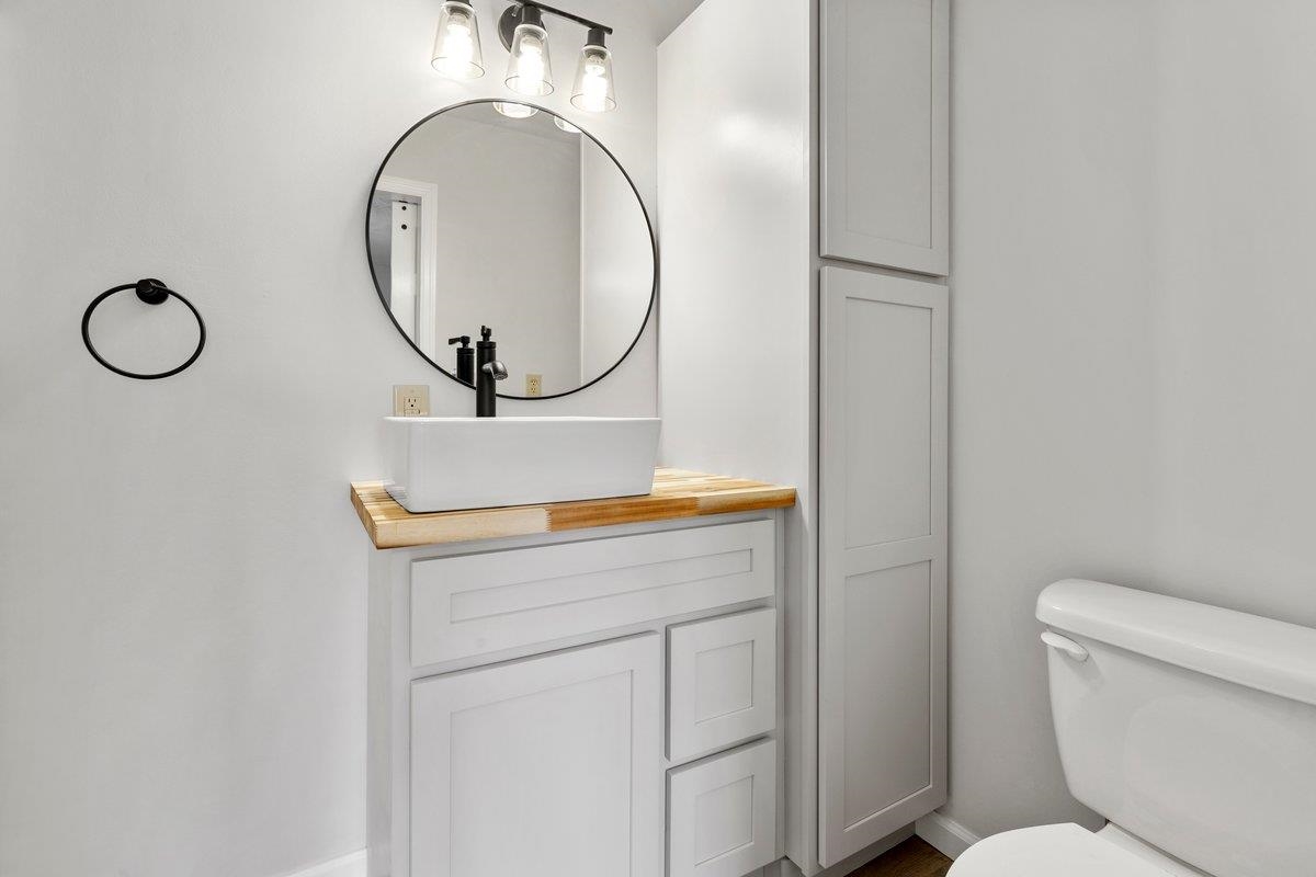 1769 Julia Simpkins Road Allisonia VA 24347