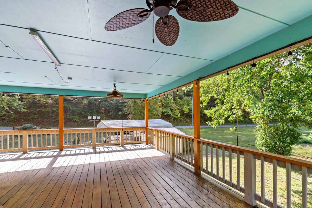 1769 Julia Simpkins Road Allisonia VA 24347