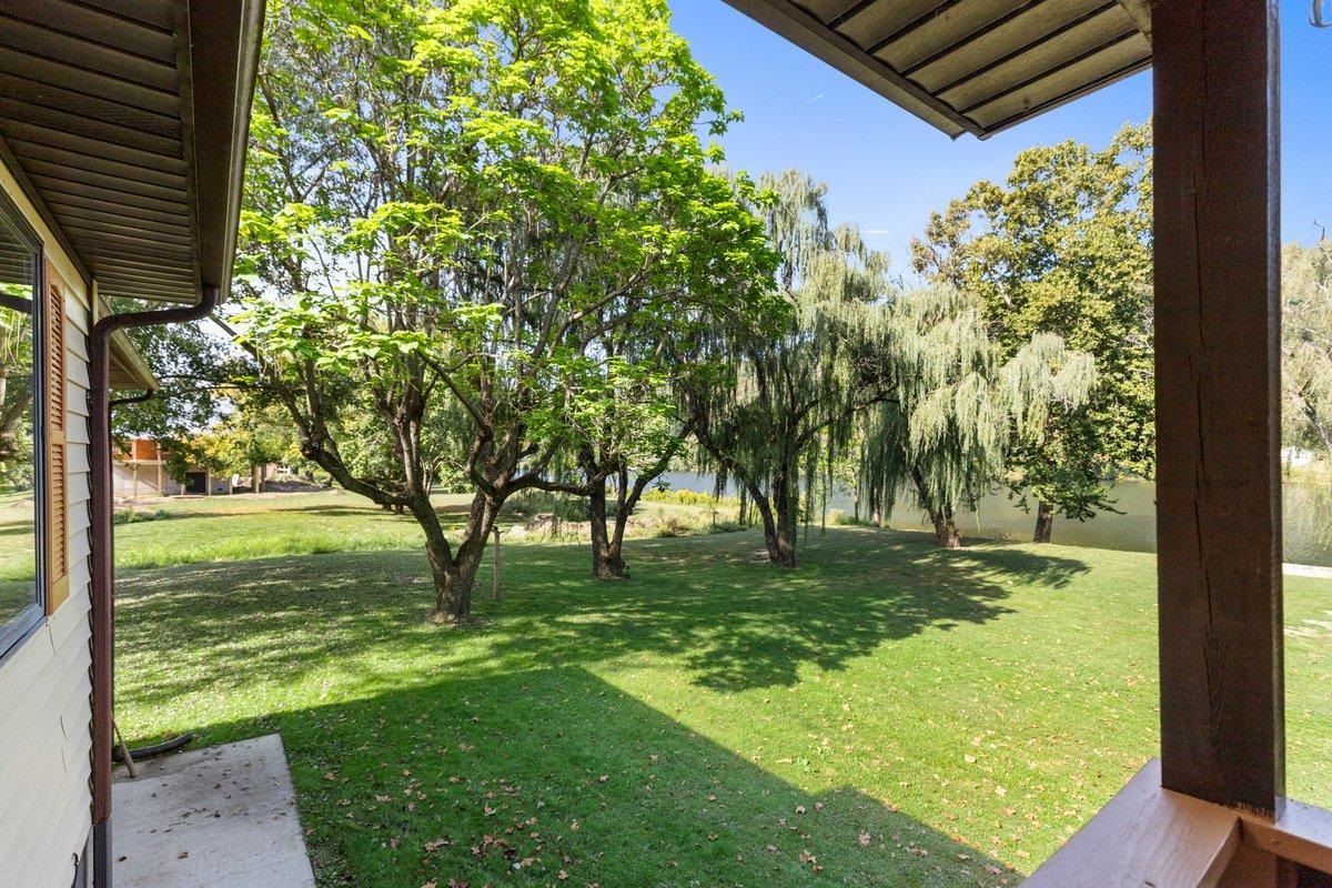 1769 Julia Simpkins Road Allisonia VA 24347