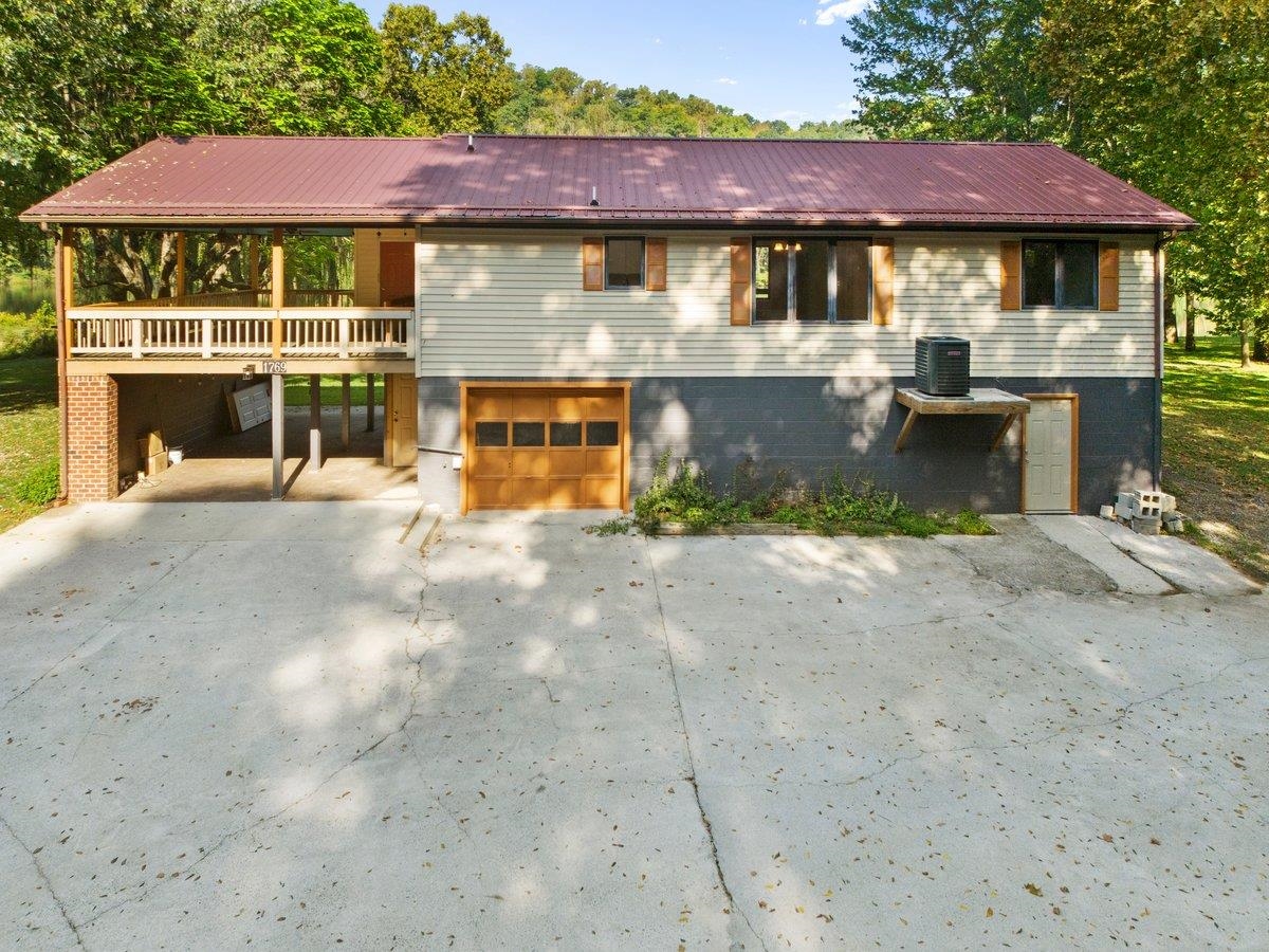 1769 Julia Simpkins Road Allisonia VA 24347