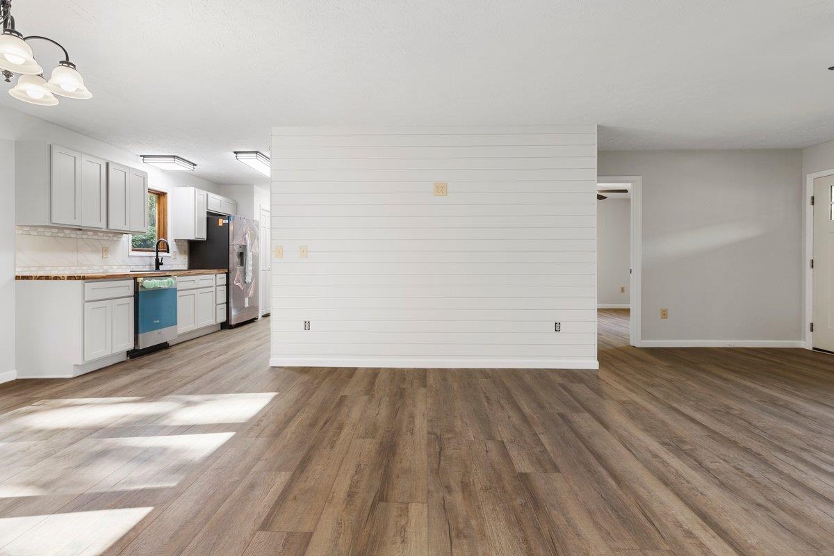 1769 Julia Simpkins Road Allisonia VA 24347