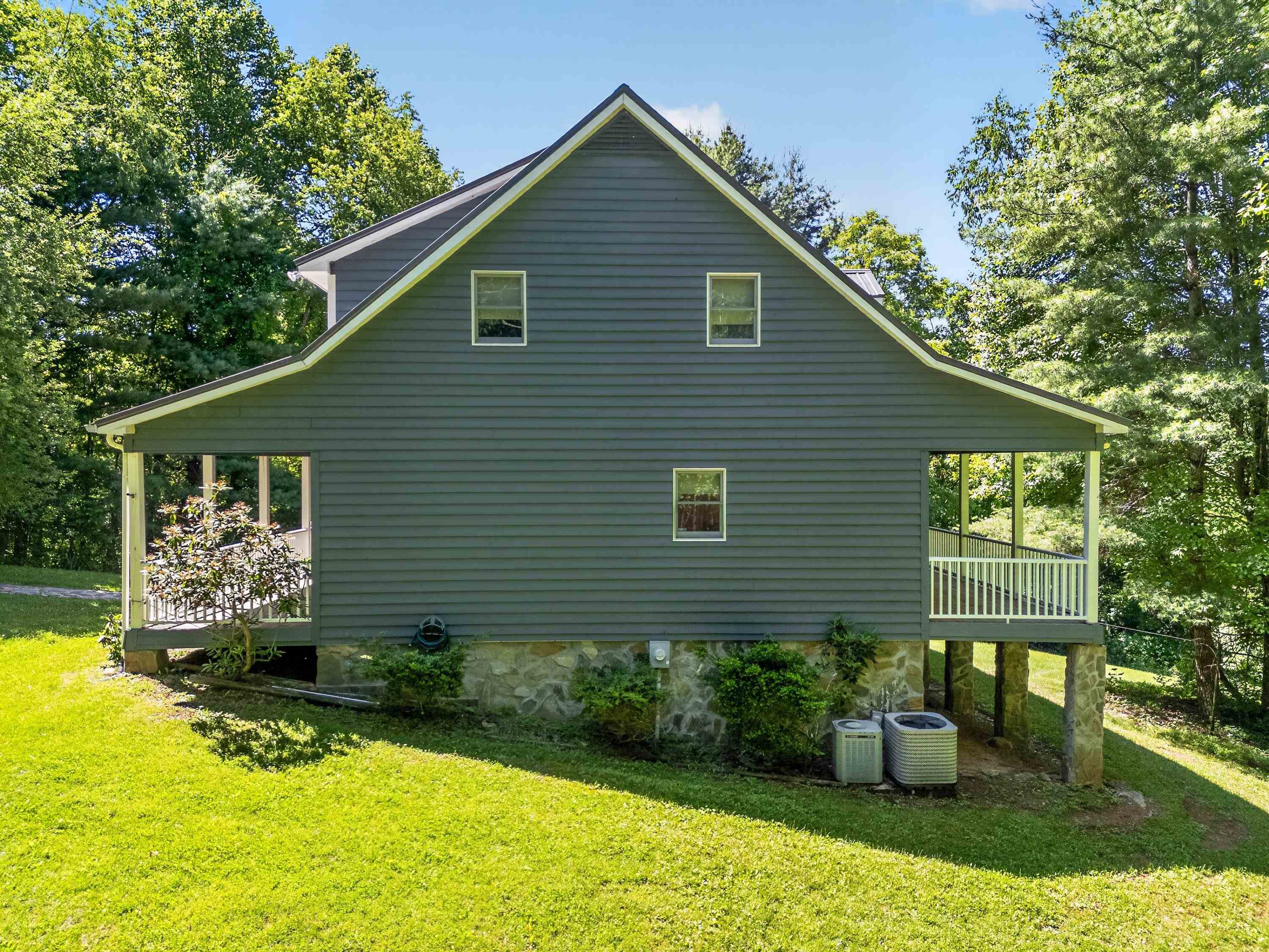 79 Rock Fence Lane Elk Creek VA 24326
