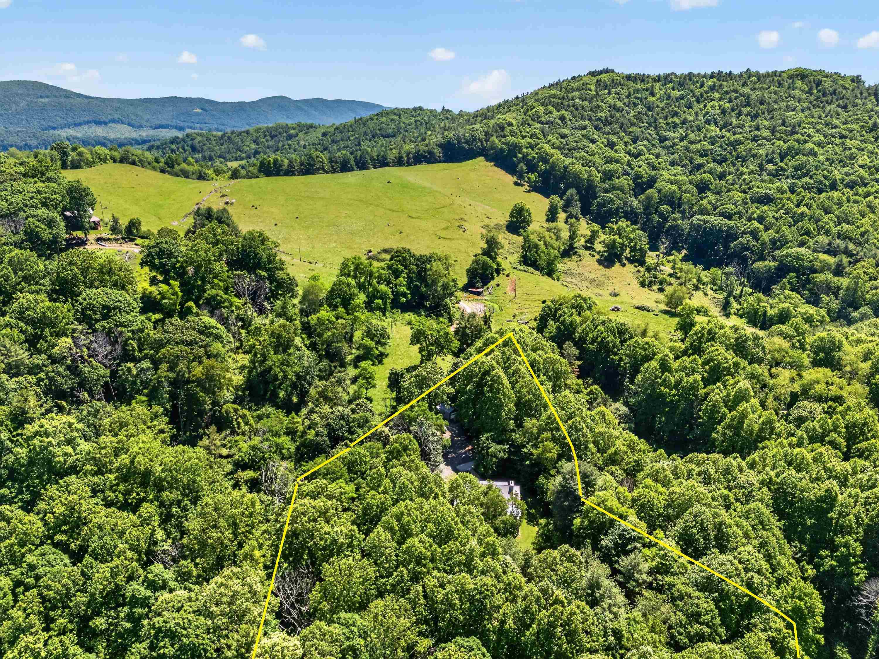 79 Rock Fence Lane Elk Creek VA 24326