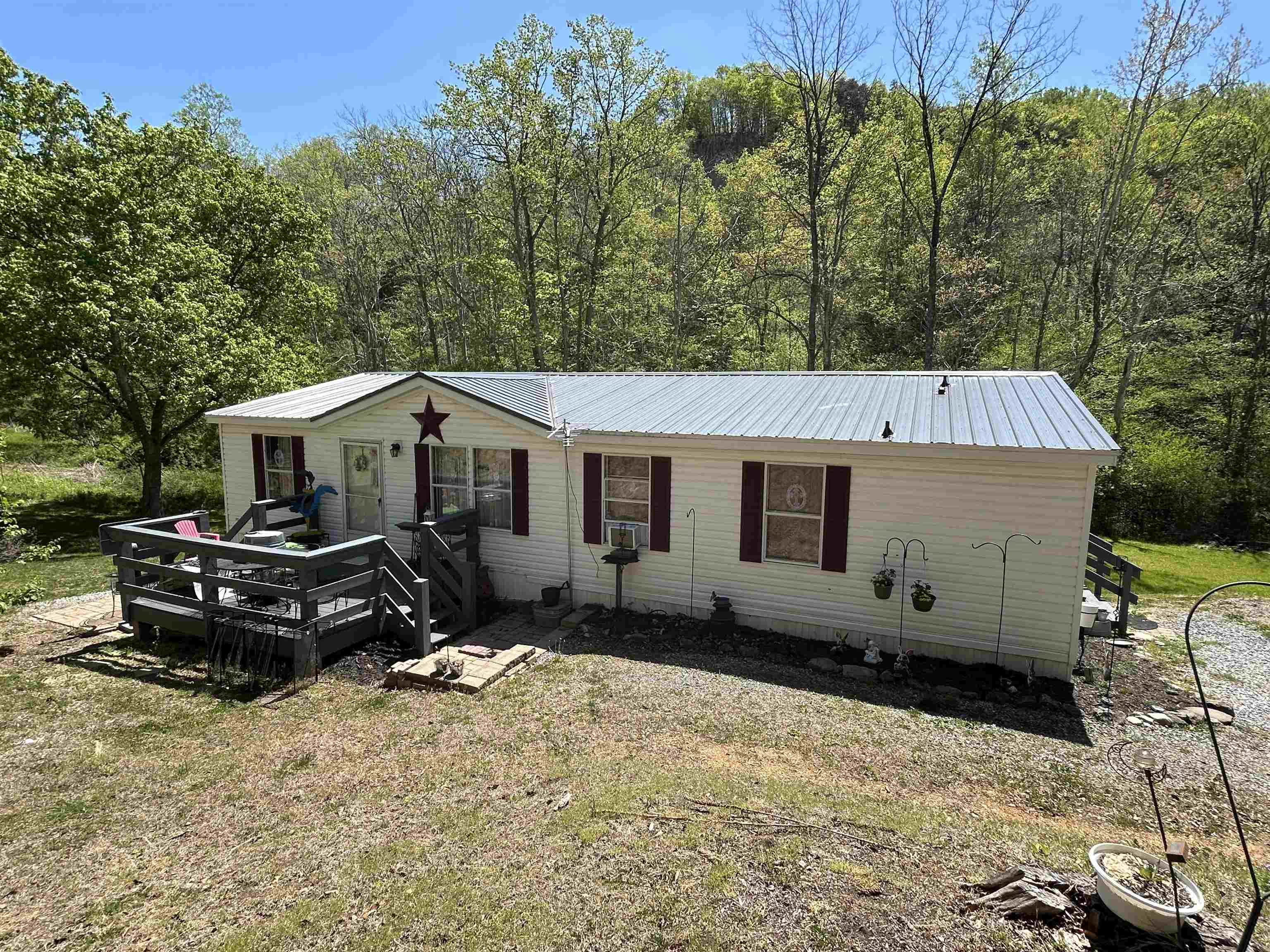 3411 Seneca Hollow Road Elliston VA 24087