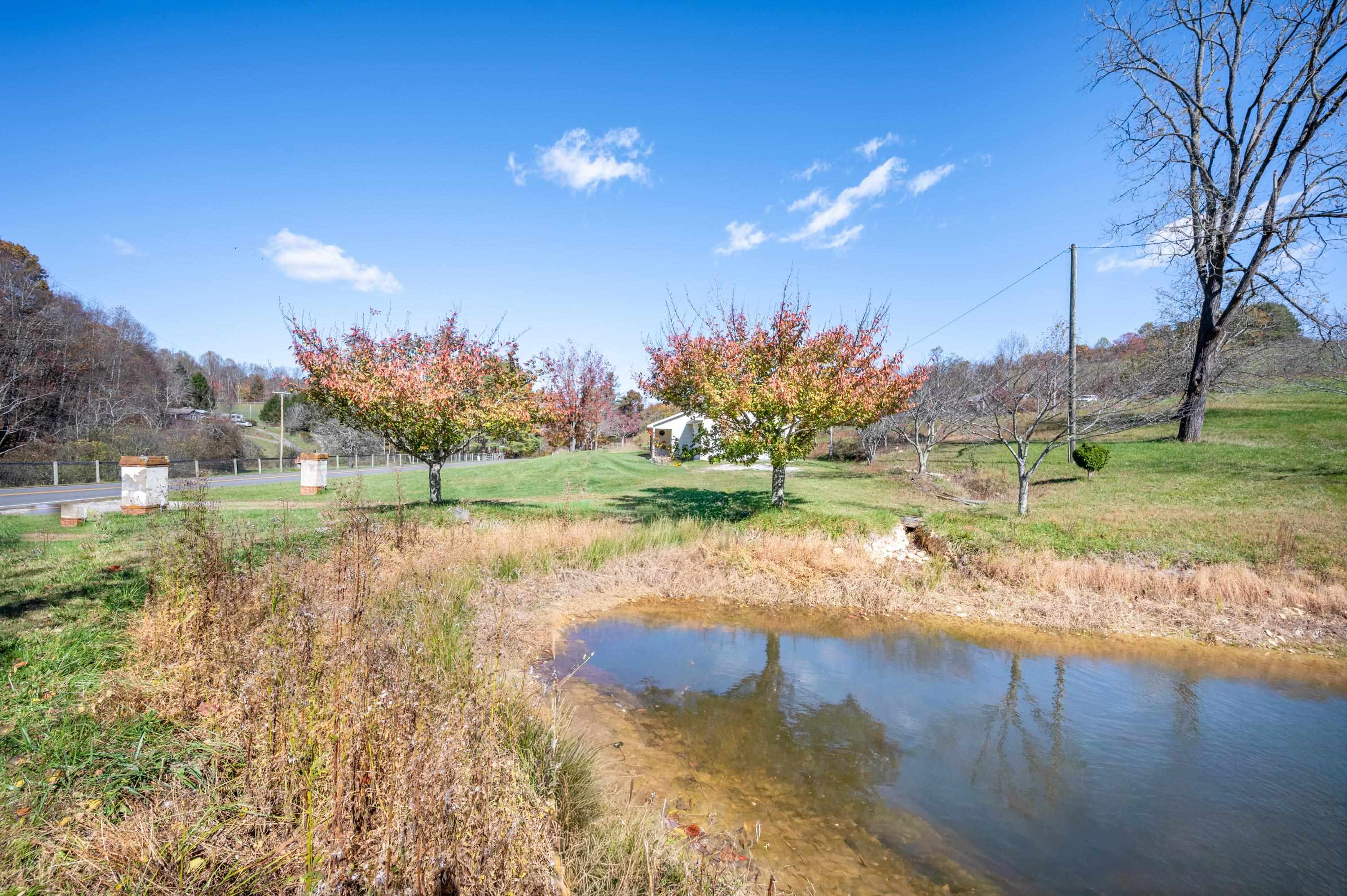 1237 Duncans Chapel Road Willis VA 24380