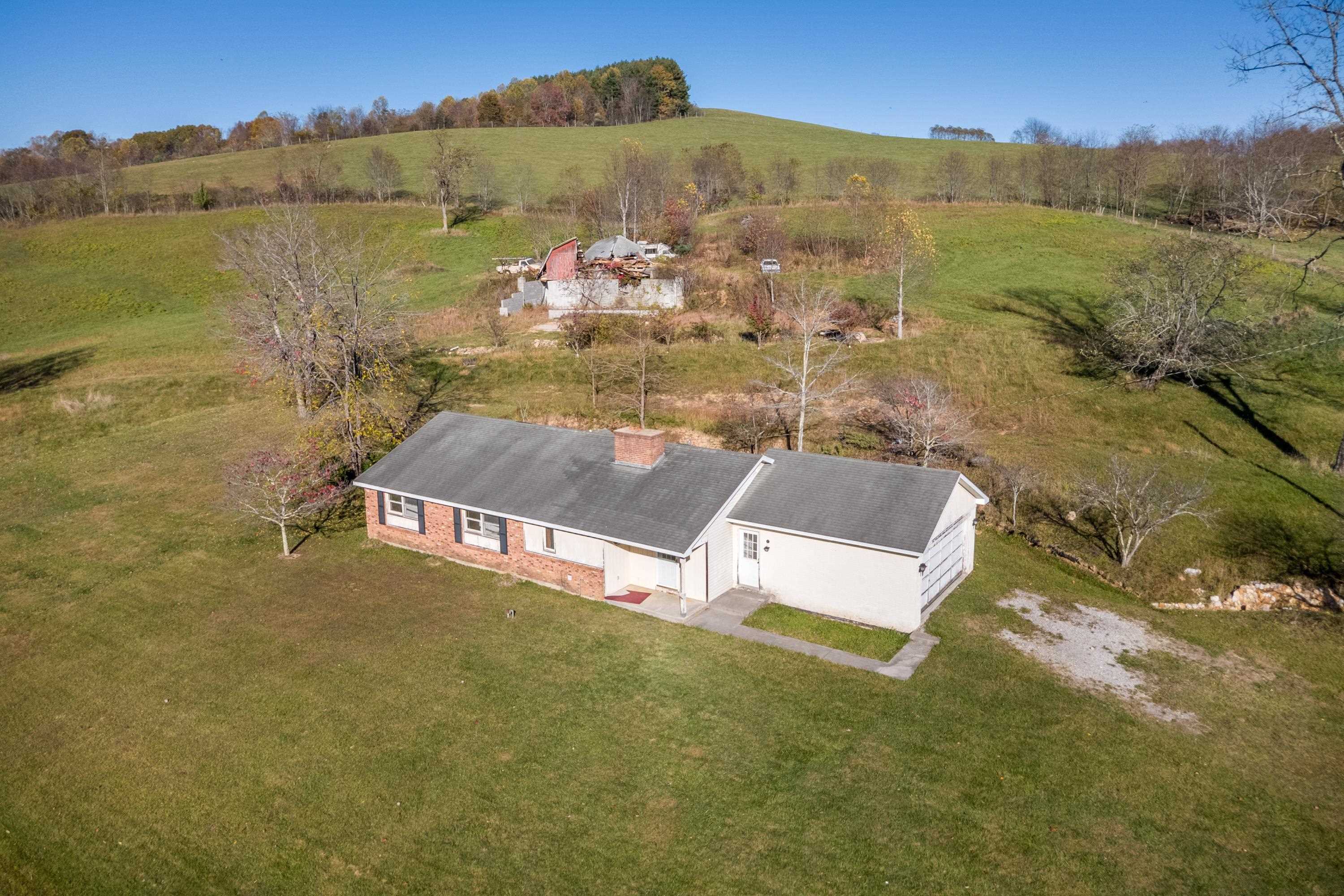 1237 Duncans Chapel Road Willis VA 24380