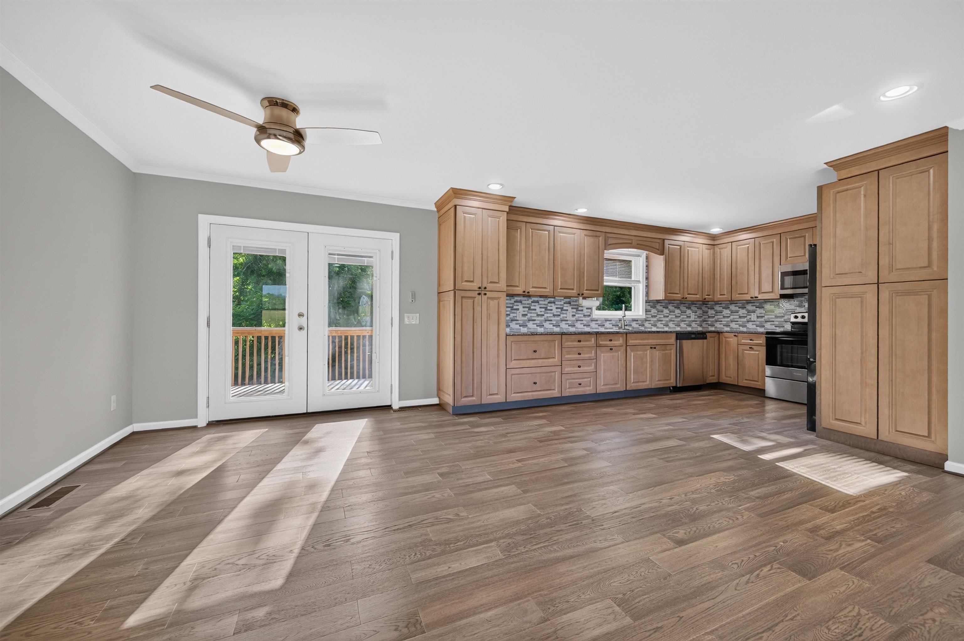 3554 Greenhouse Road Hiwassee VA 24347