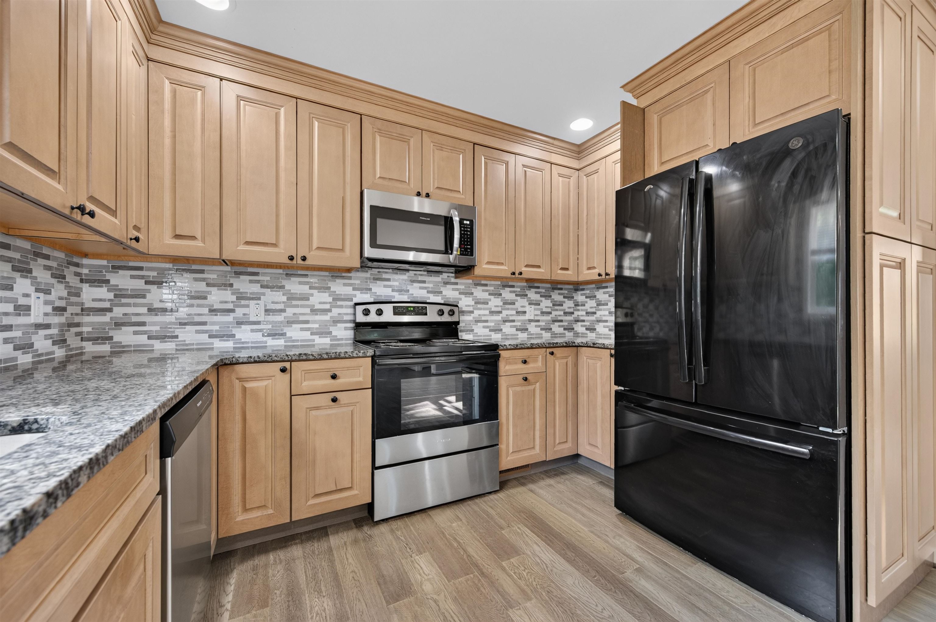 3554 Greenhouse Road Hiwassee VA 24347