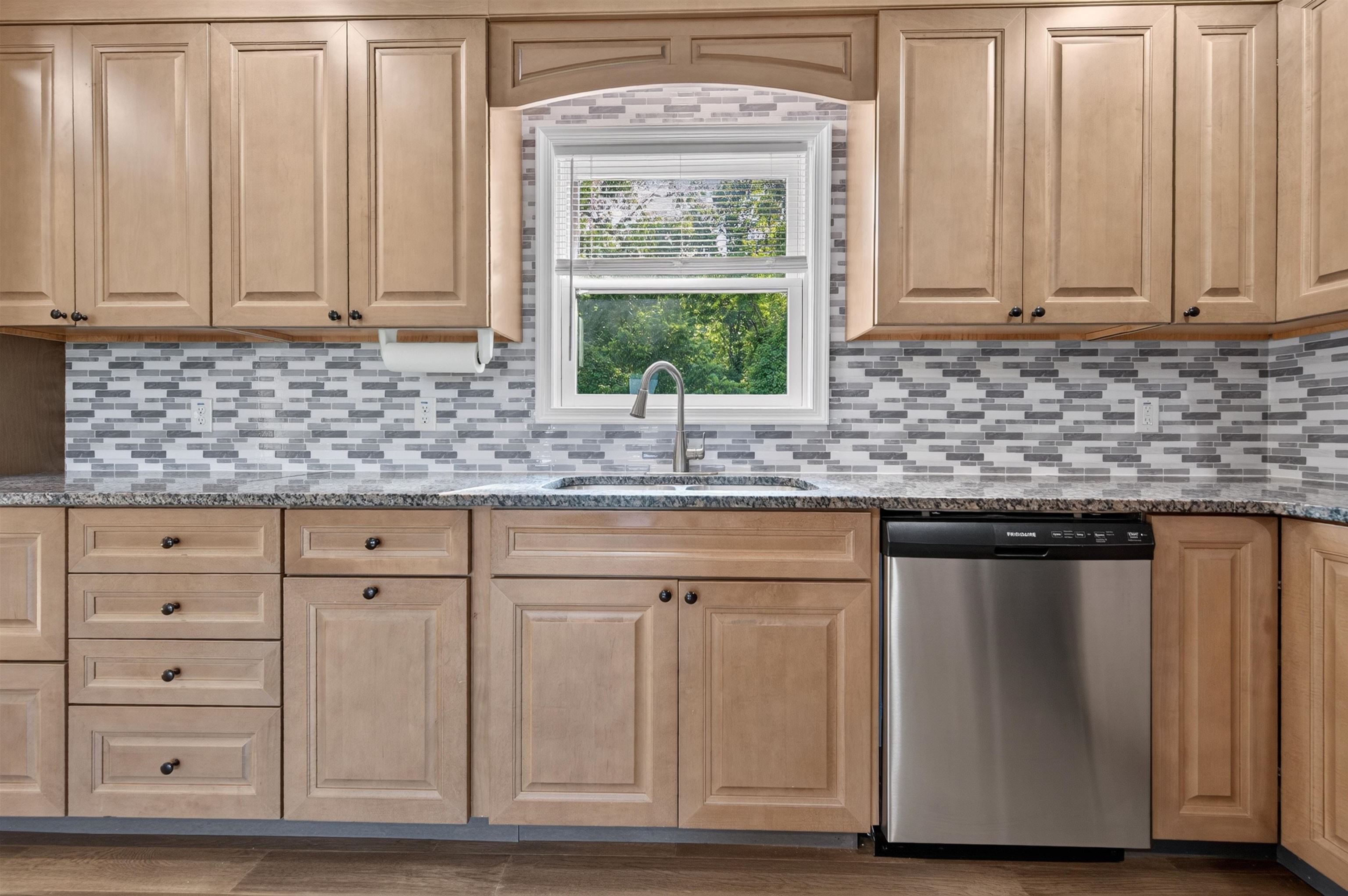 3554 Greenhouse Road Hiwassee VA 24347