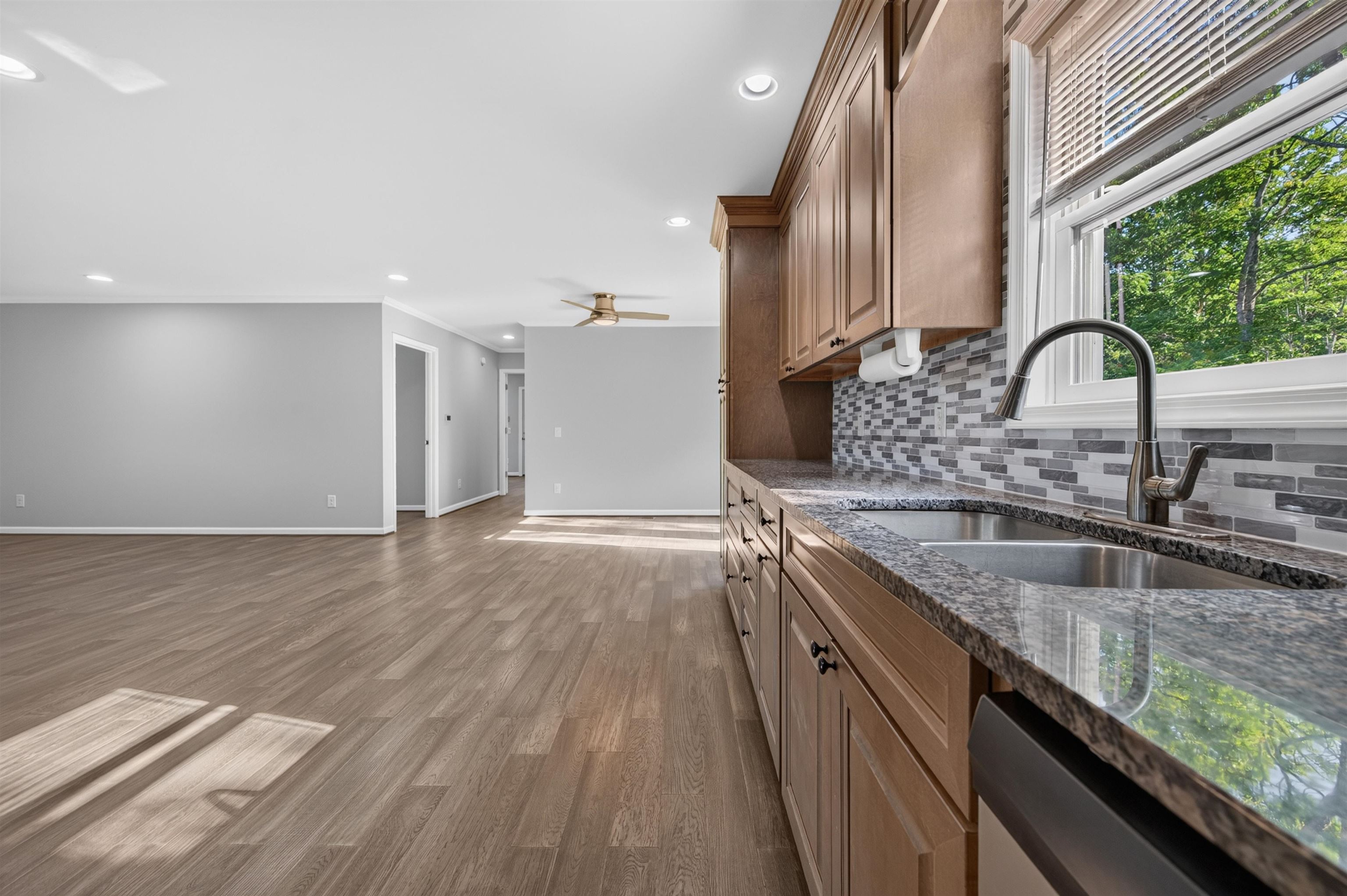 3554 Greenhouse Road Hiwassee VA 24347