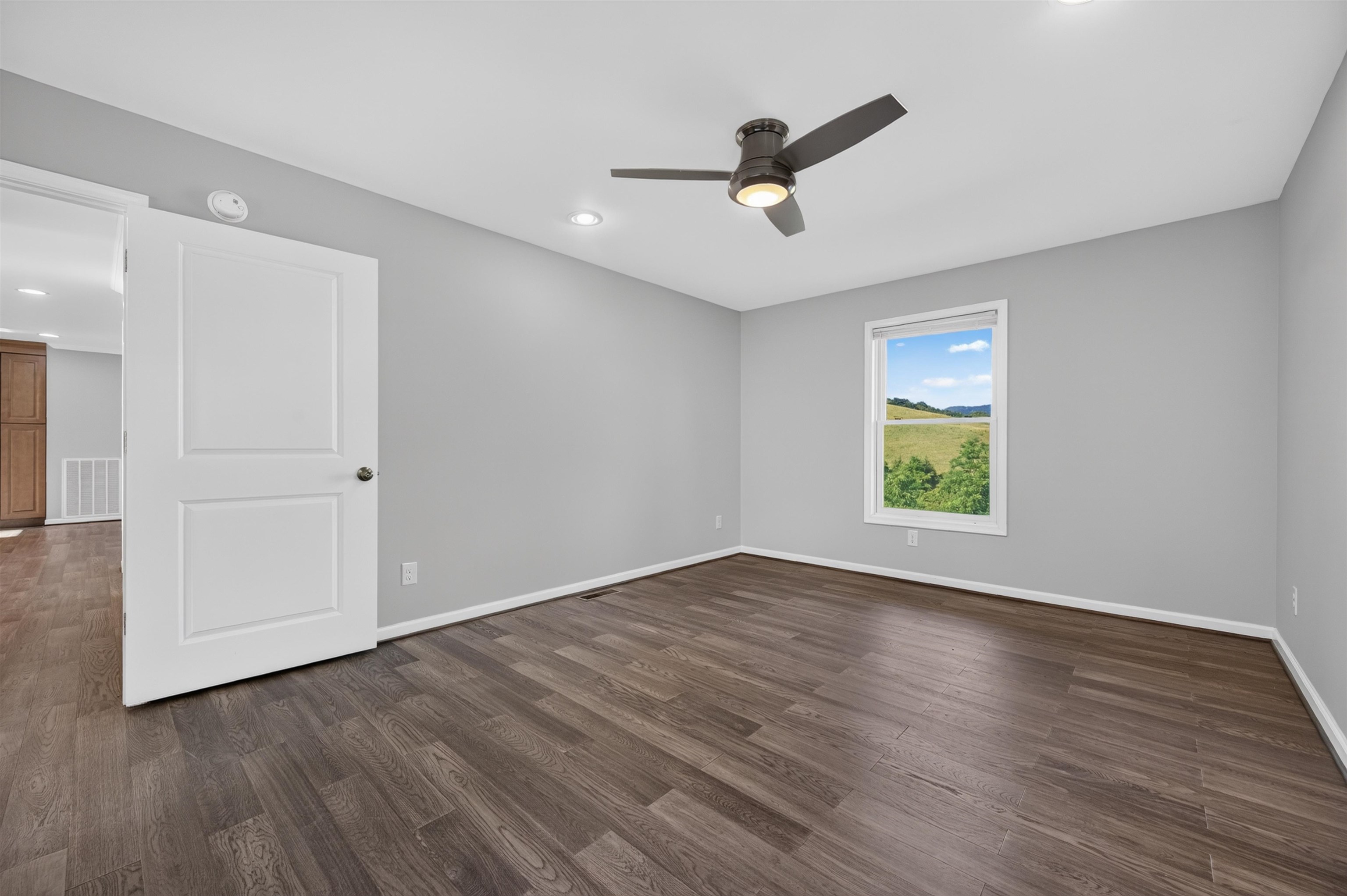 3554 Greenhouse Road Hiwassee VA 24347