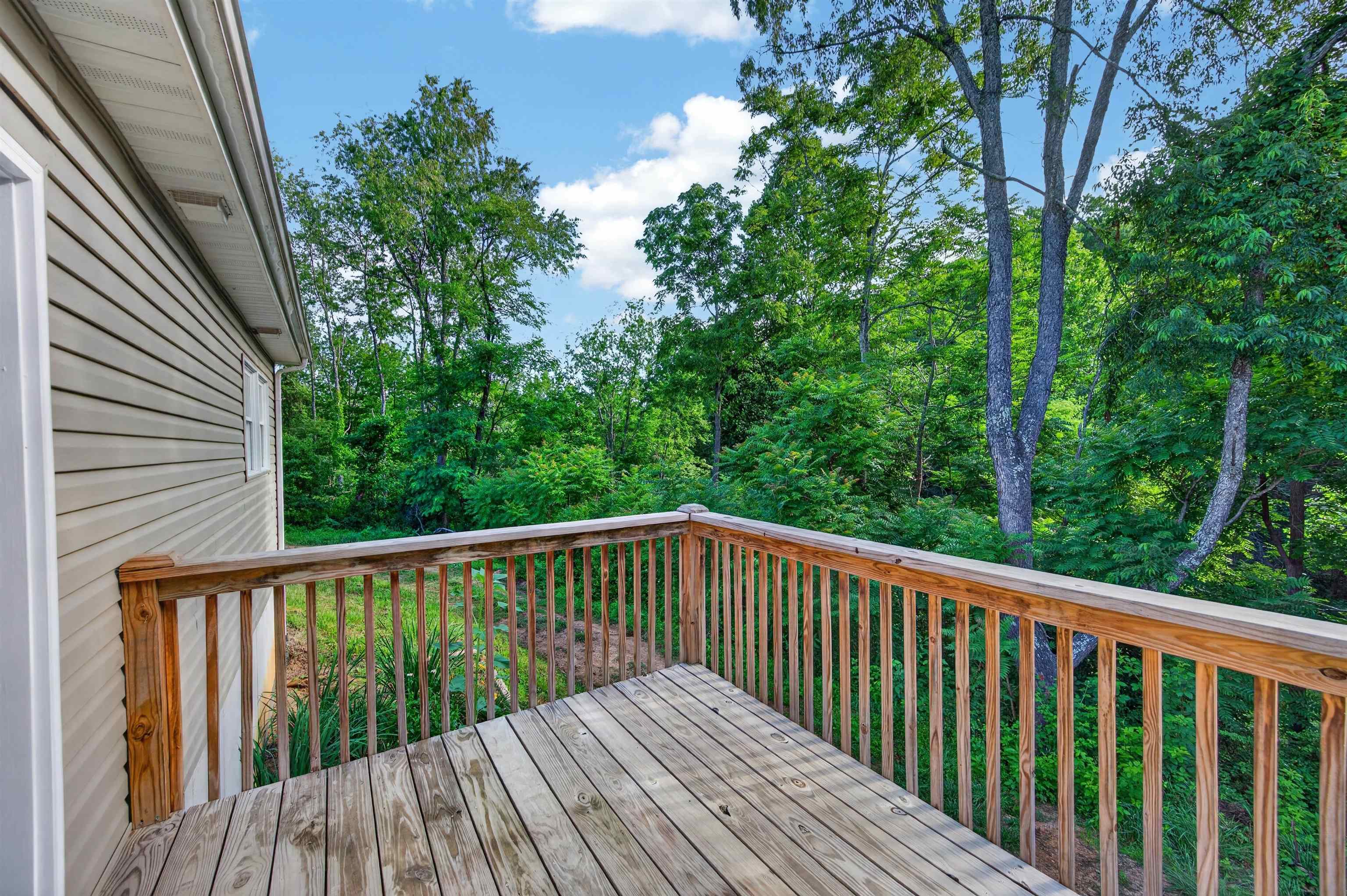3554 Greenhouse Road Hiwassee VA 24347