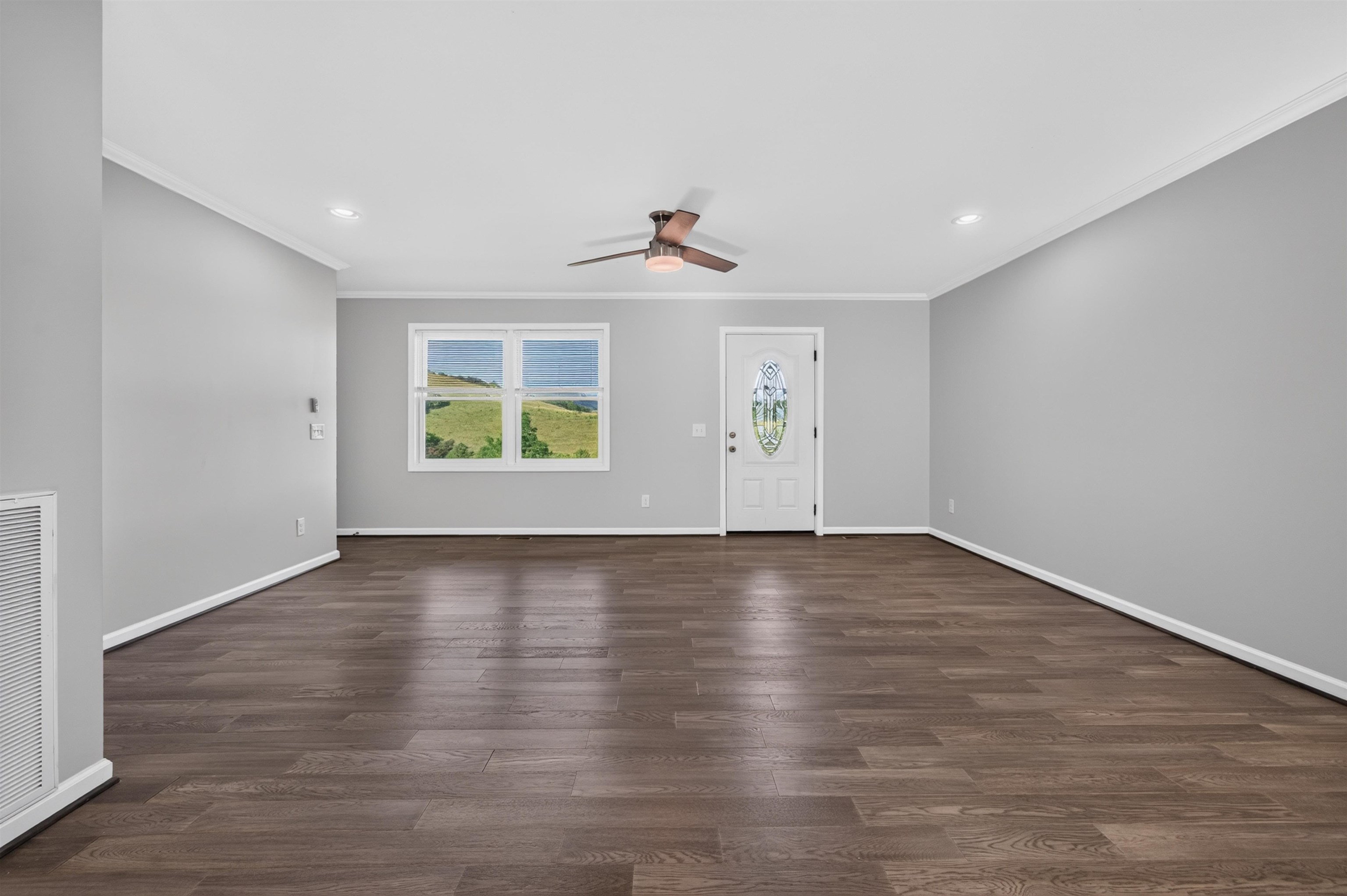 3554 Greenhouse Road Hiwassee VA 24347
