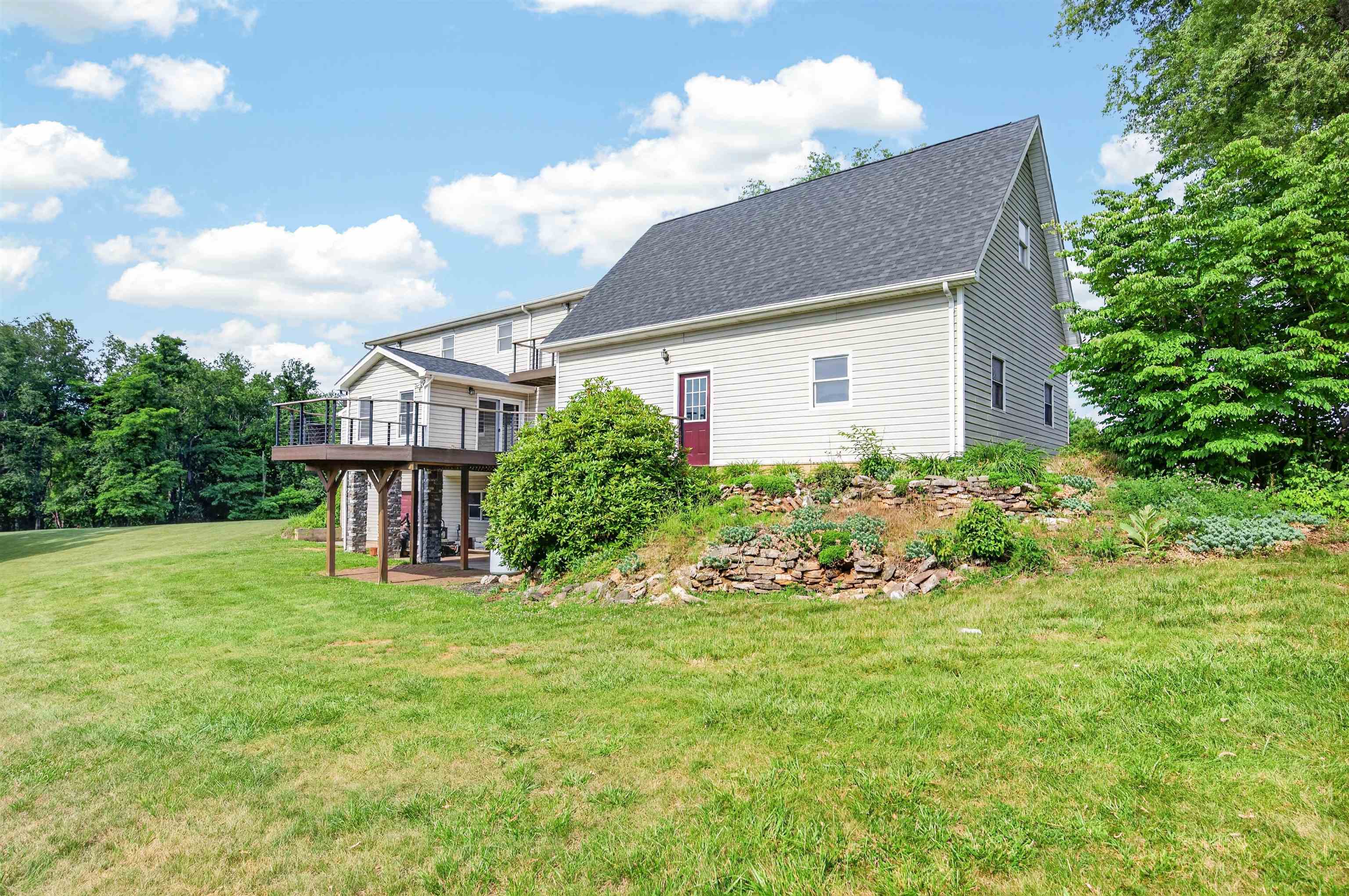 1210 Valley View Drive Pearisburg VA 24134