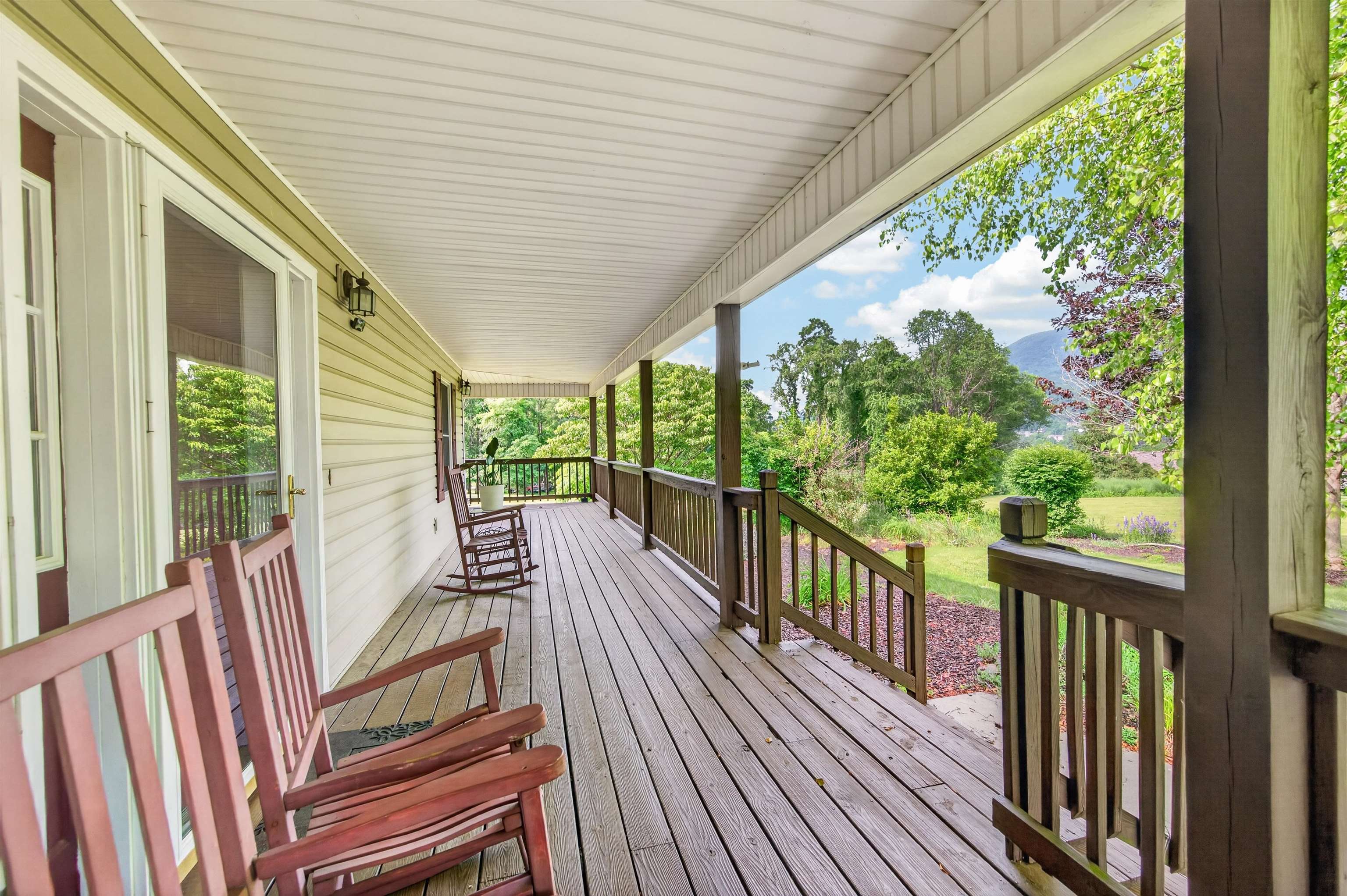 1210 Valley View Drive Pearisburg VA 24134