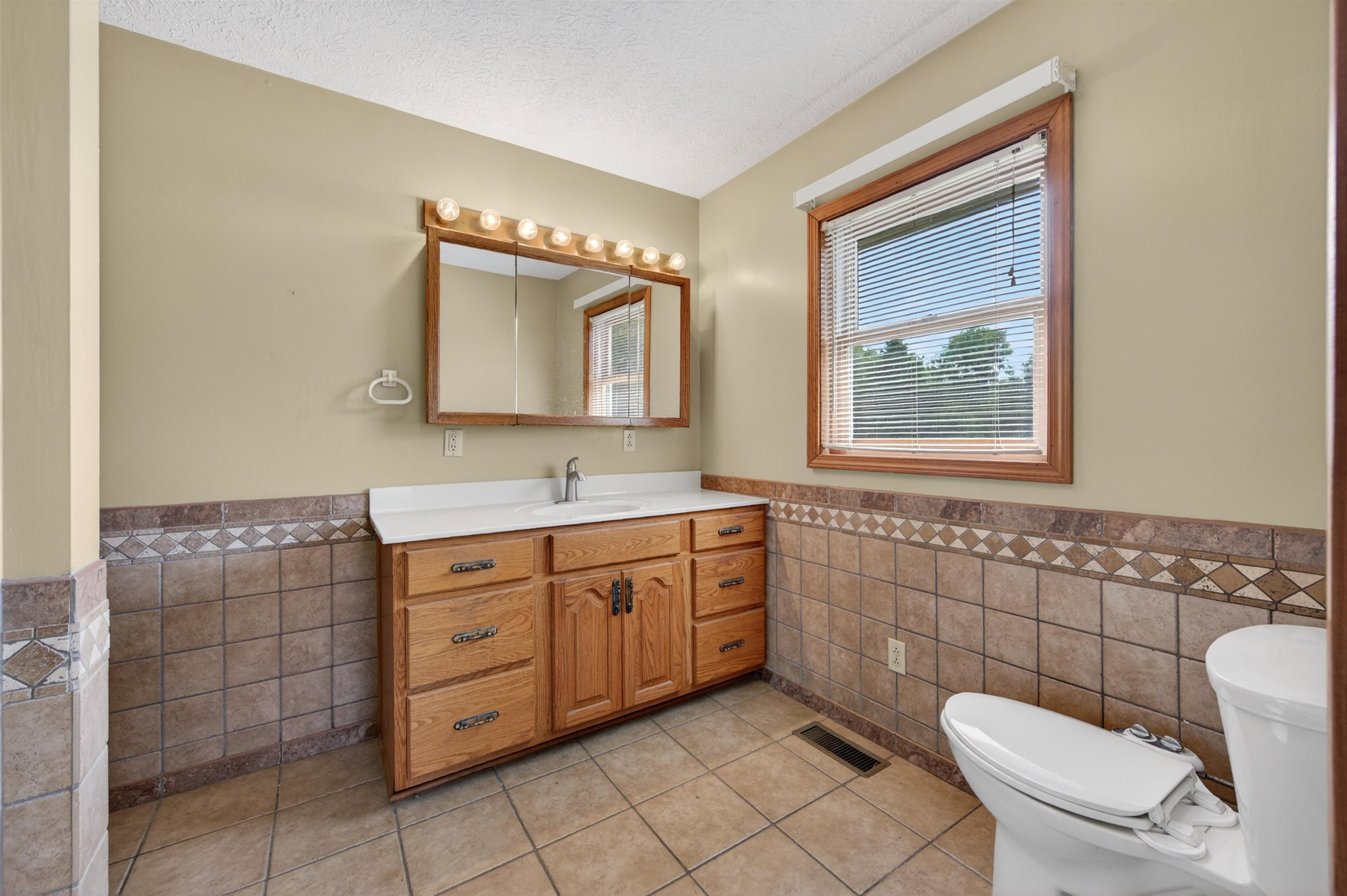 1210 Valley View Drive Pearisburg VA 24134