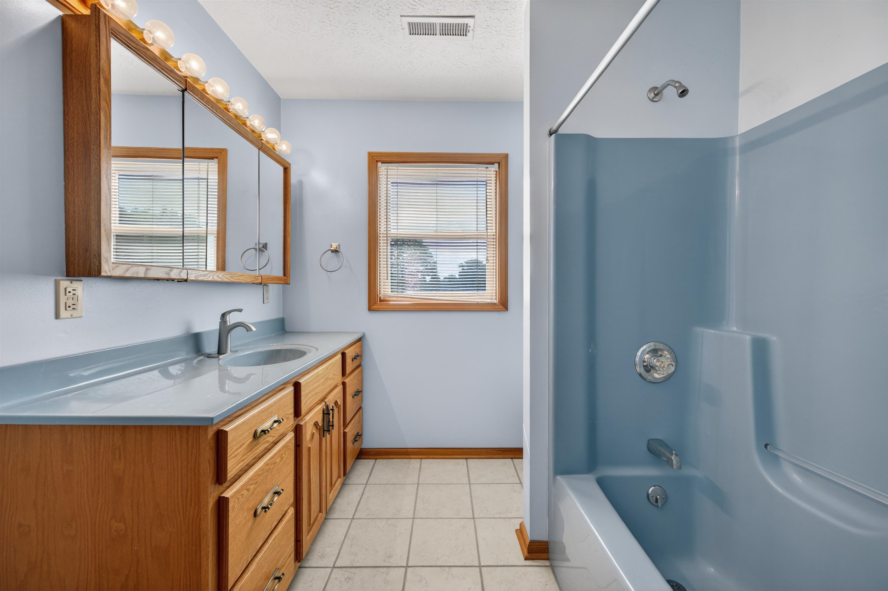 1210 Valley View Drive Pearisburg VA 24134