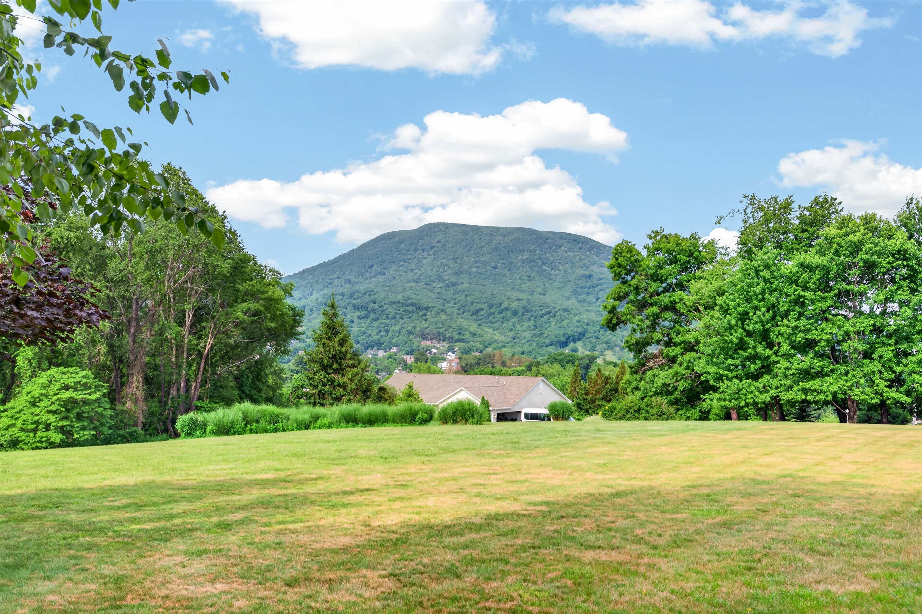 1210 Valley View Drive Pearisburg VA 24134