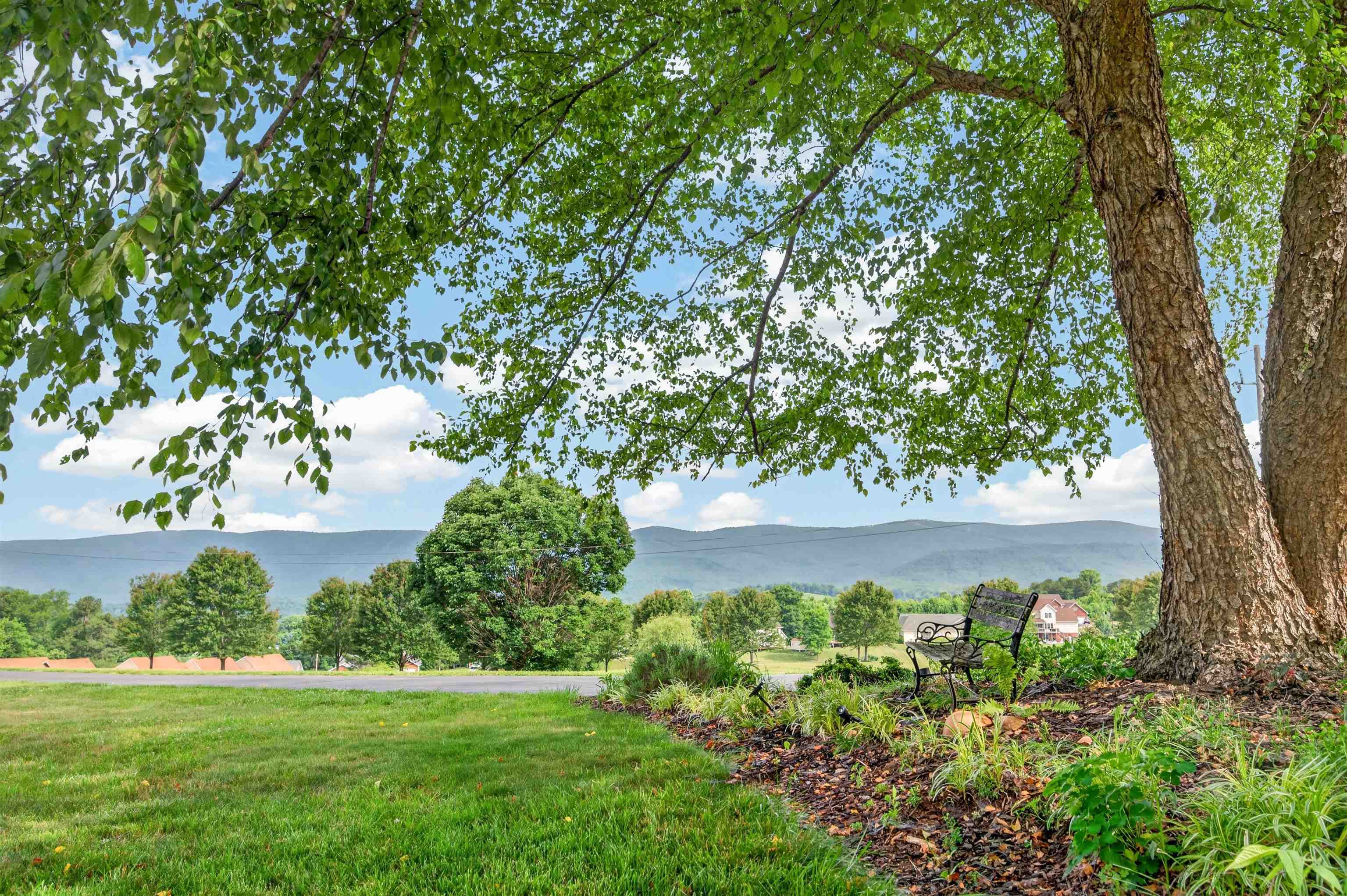 1210 Valley View Drive Pearisburg VA 24134