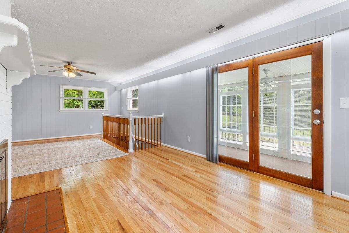 6016 Belspring Road Fairlawn VA 24141