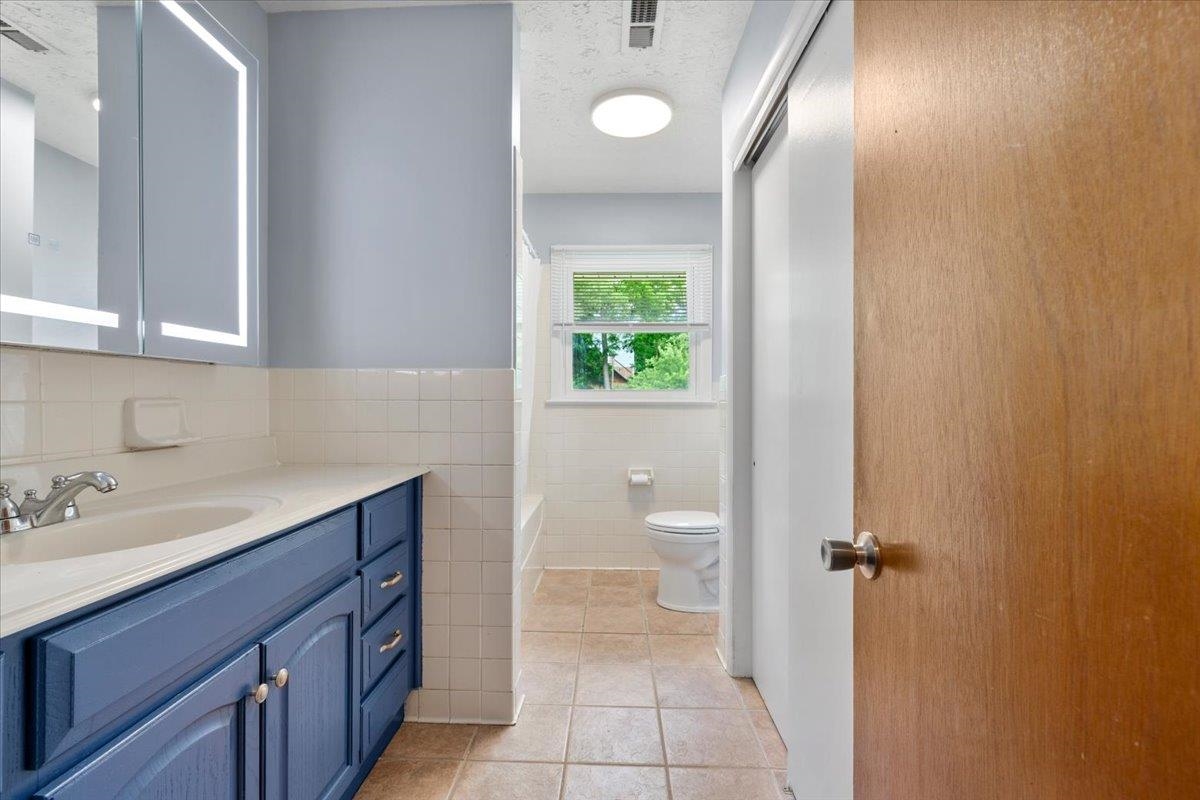 6016 Belspring Road Fairlawn VA 24141
